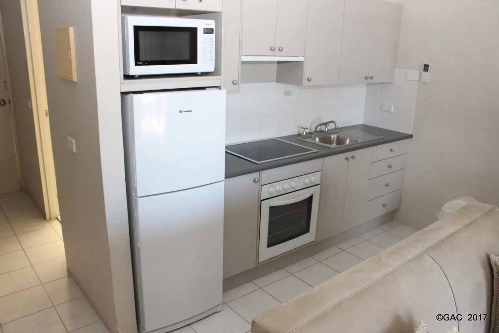 Kitchen/Kitchenette in Mollymook Cove Apartments