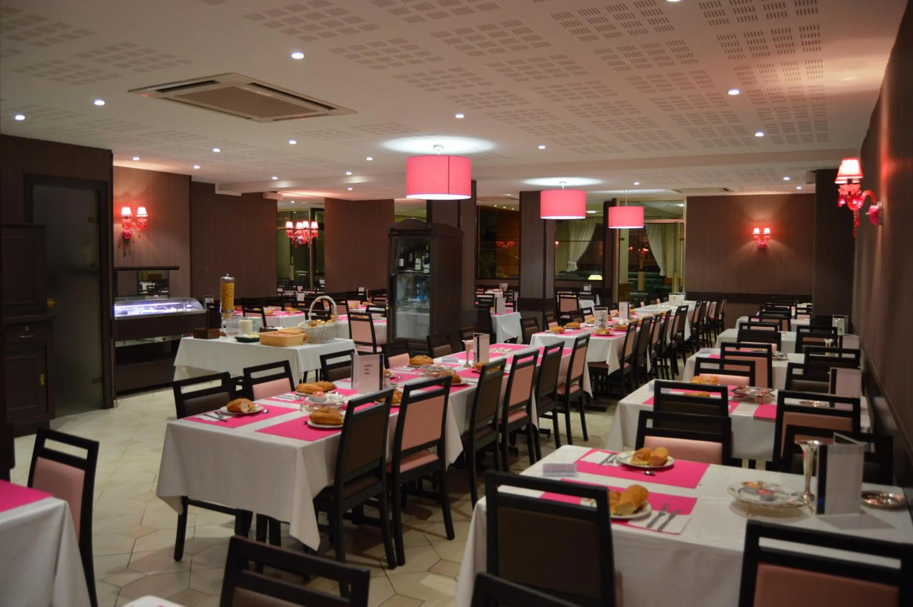 Restaurant/places to eat in Hôtel Croix des Bretons - Lourdes Pyrénées