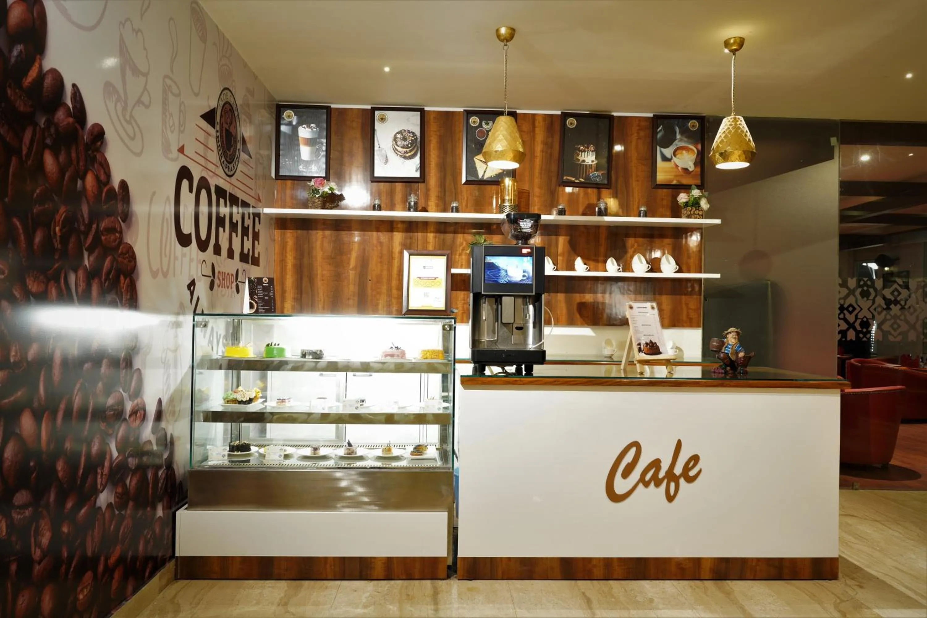 Food and drinks in Indraprastha Spa Resort