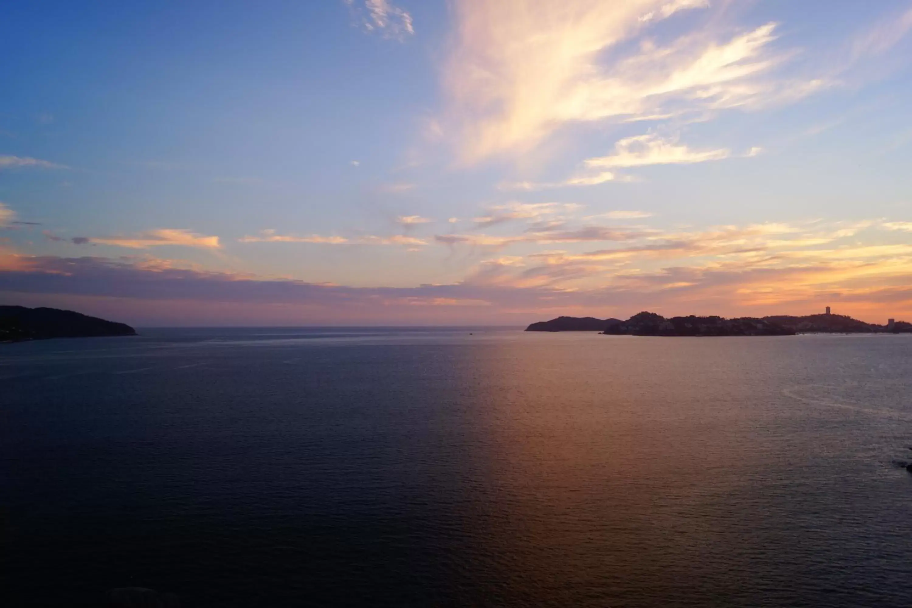 Beach in Holiday Inn Resort Acapulco, an IHG Hotel