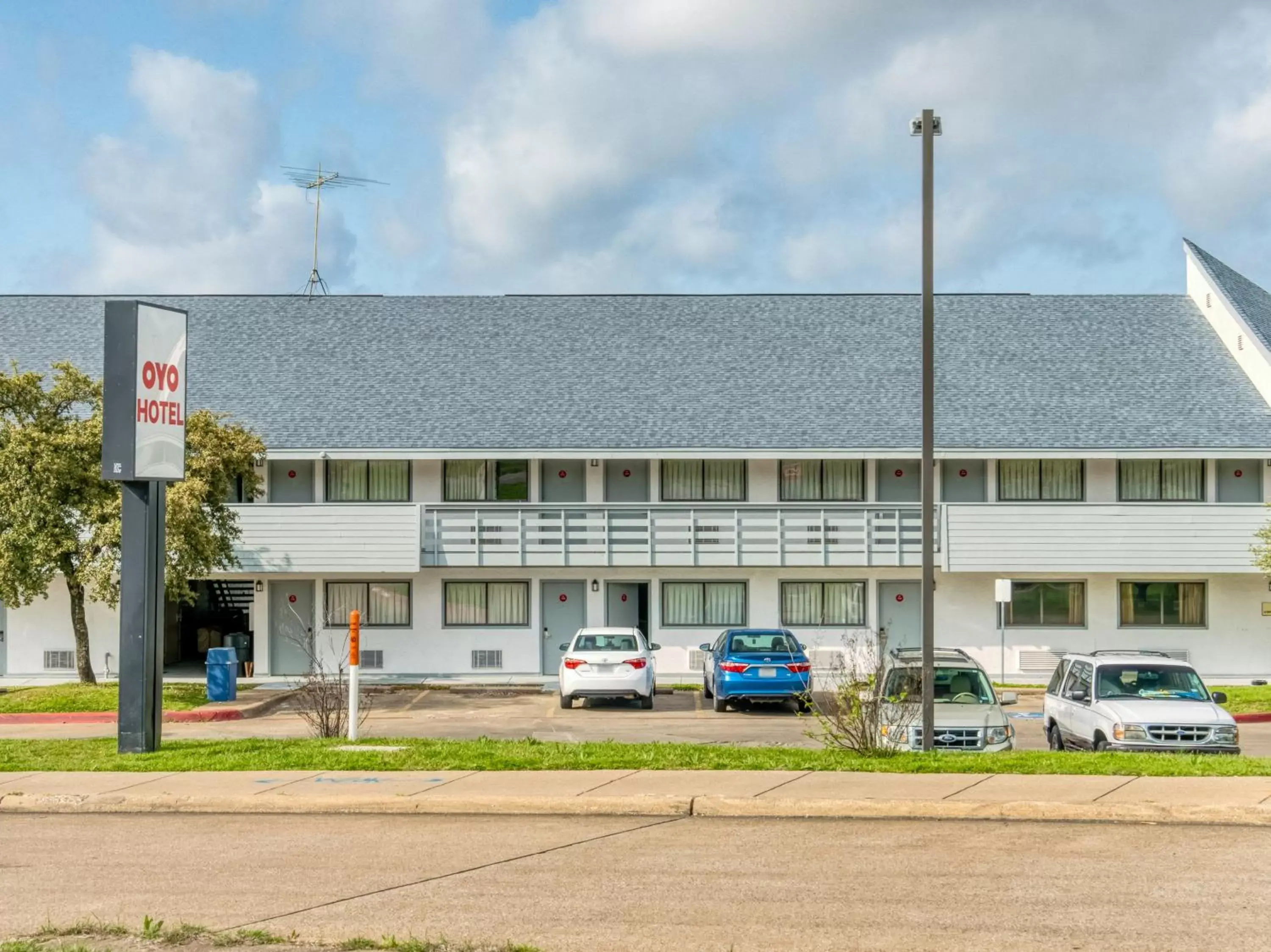 Facade/entrance, Property Building in Dallas Love Field Inn