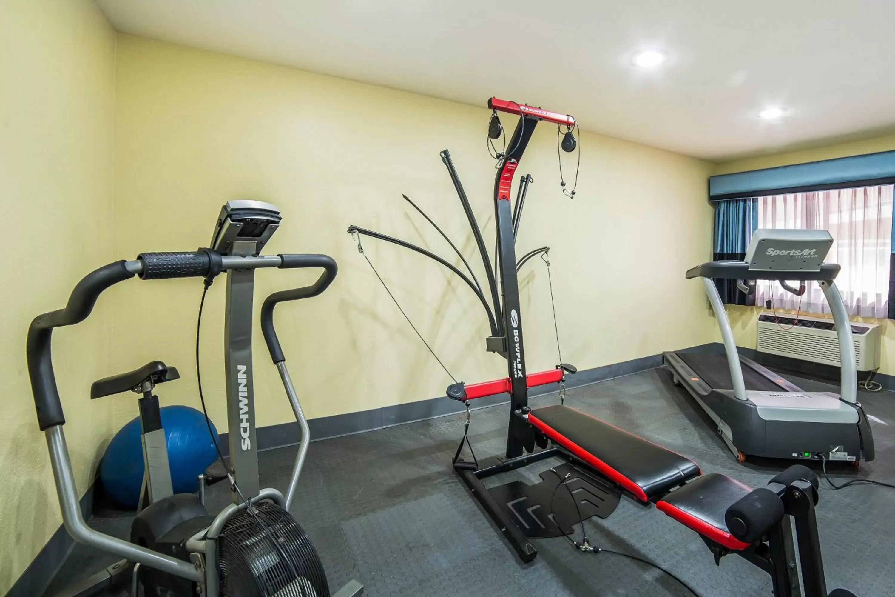 Fitness centre/facilities, Fitness Center/Facilities in Quality Inn - Needles