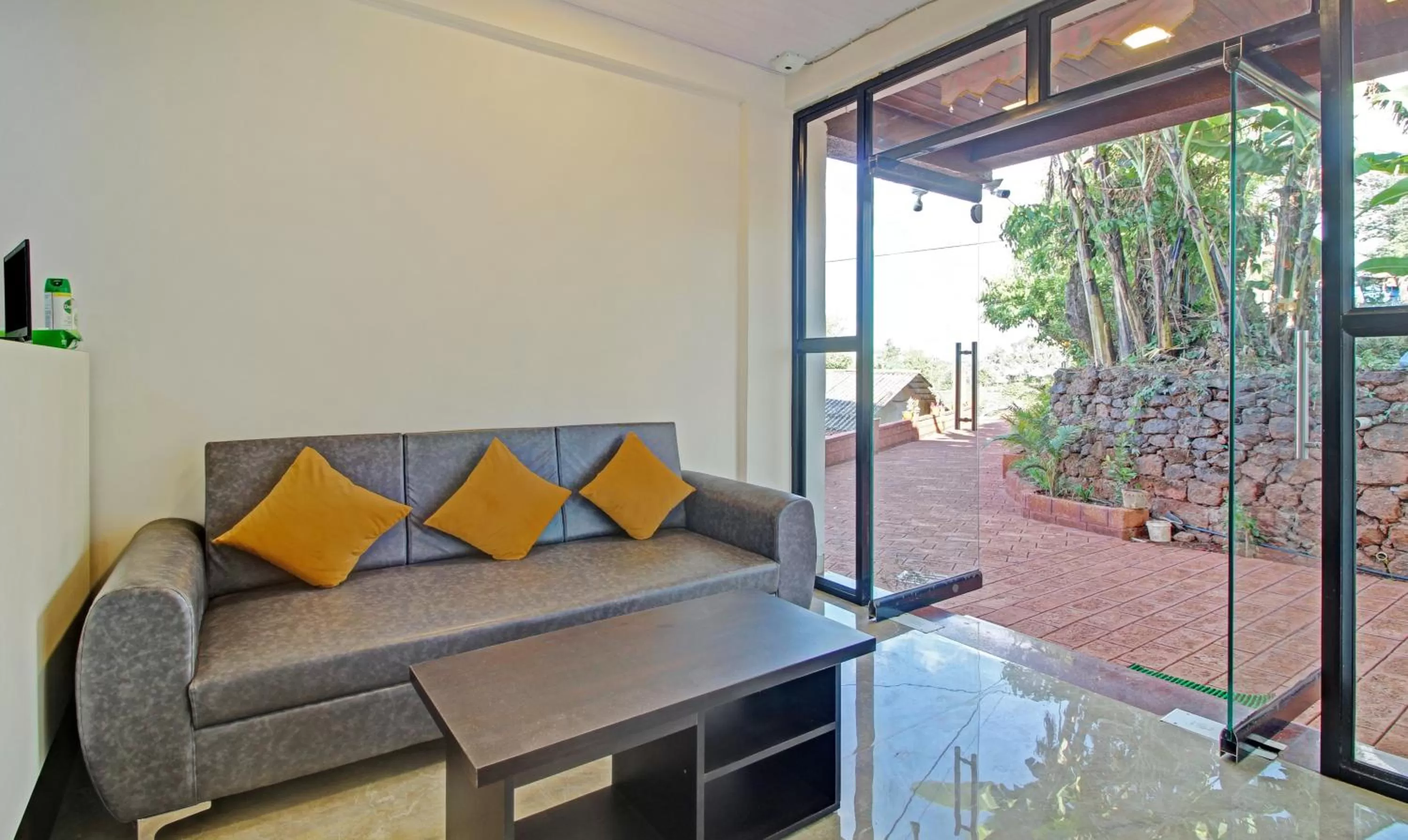 Seating Area in Treebo Trend Raaya Regency