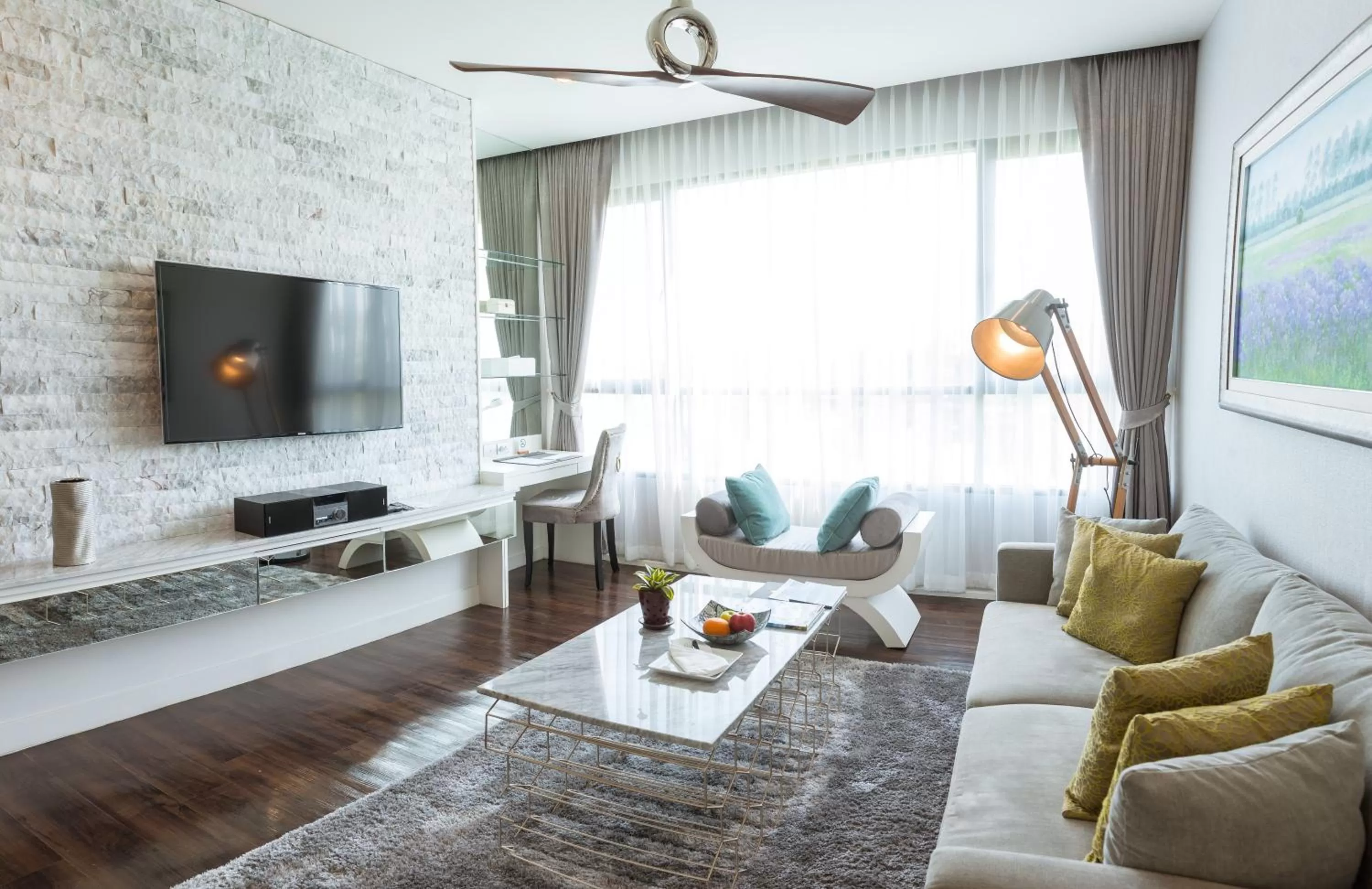 Living room in North Hill City Resort