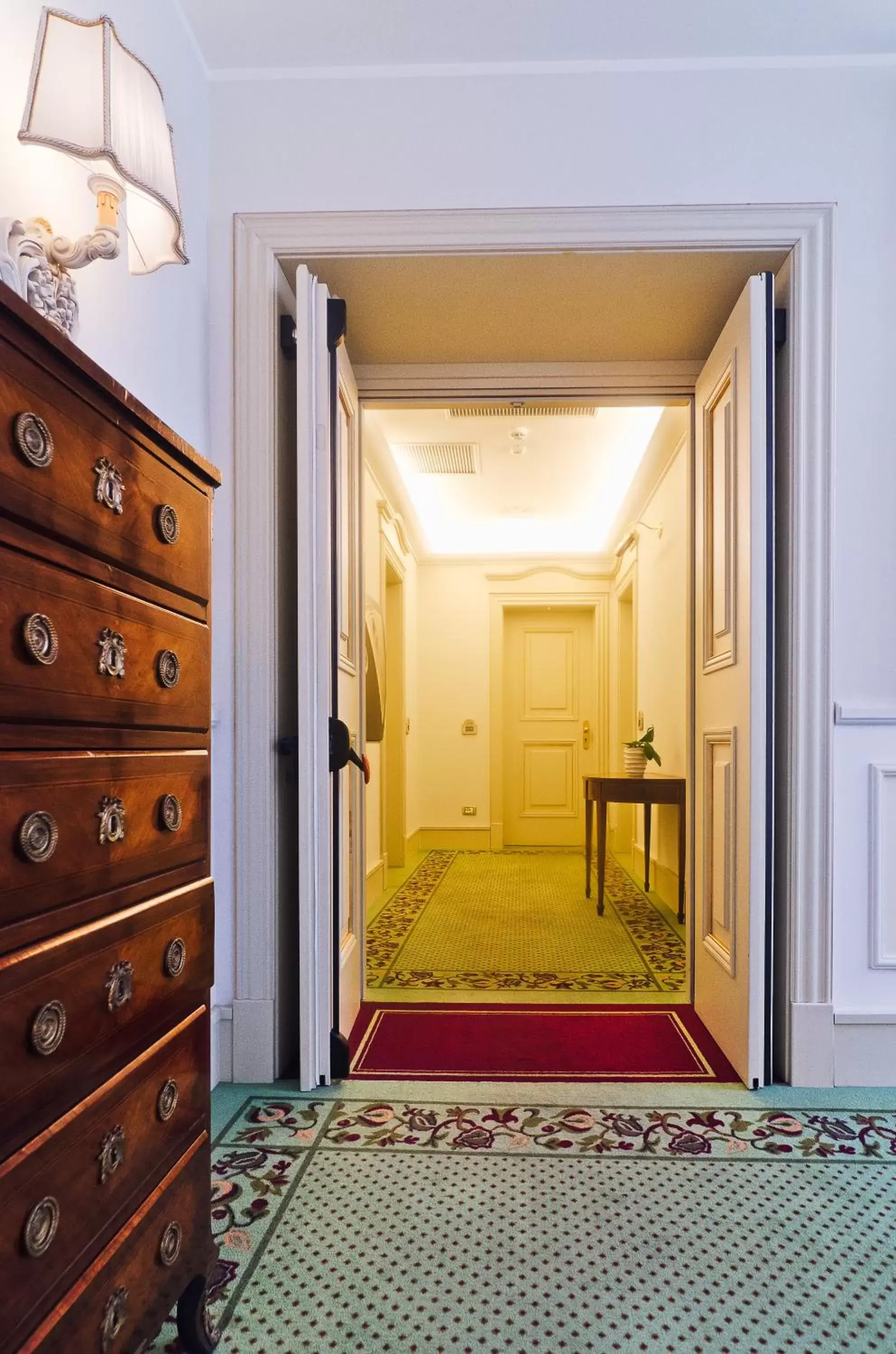 Living room in Hotel De Paris Sanremo