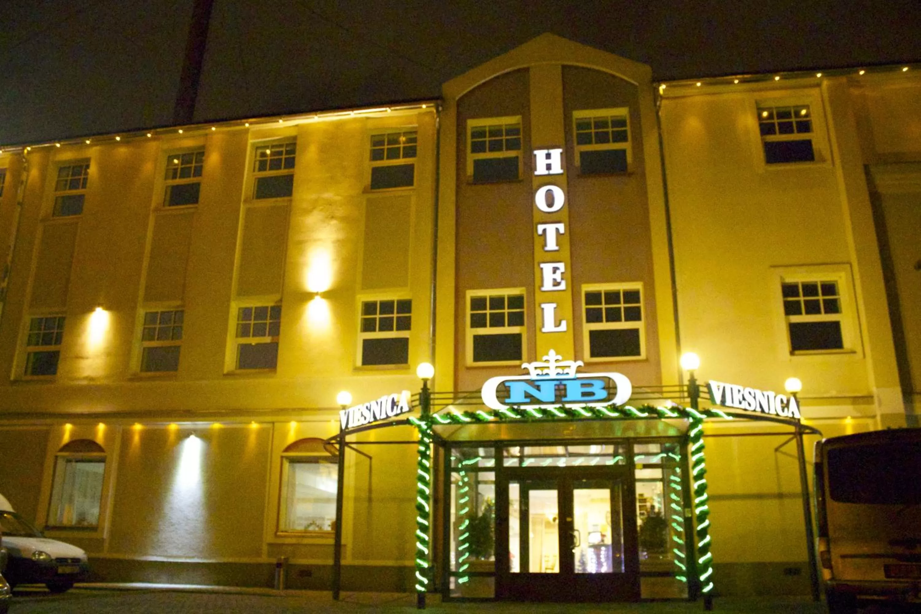 Facade/entrance in NB Hotel with Free Parking