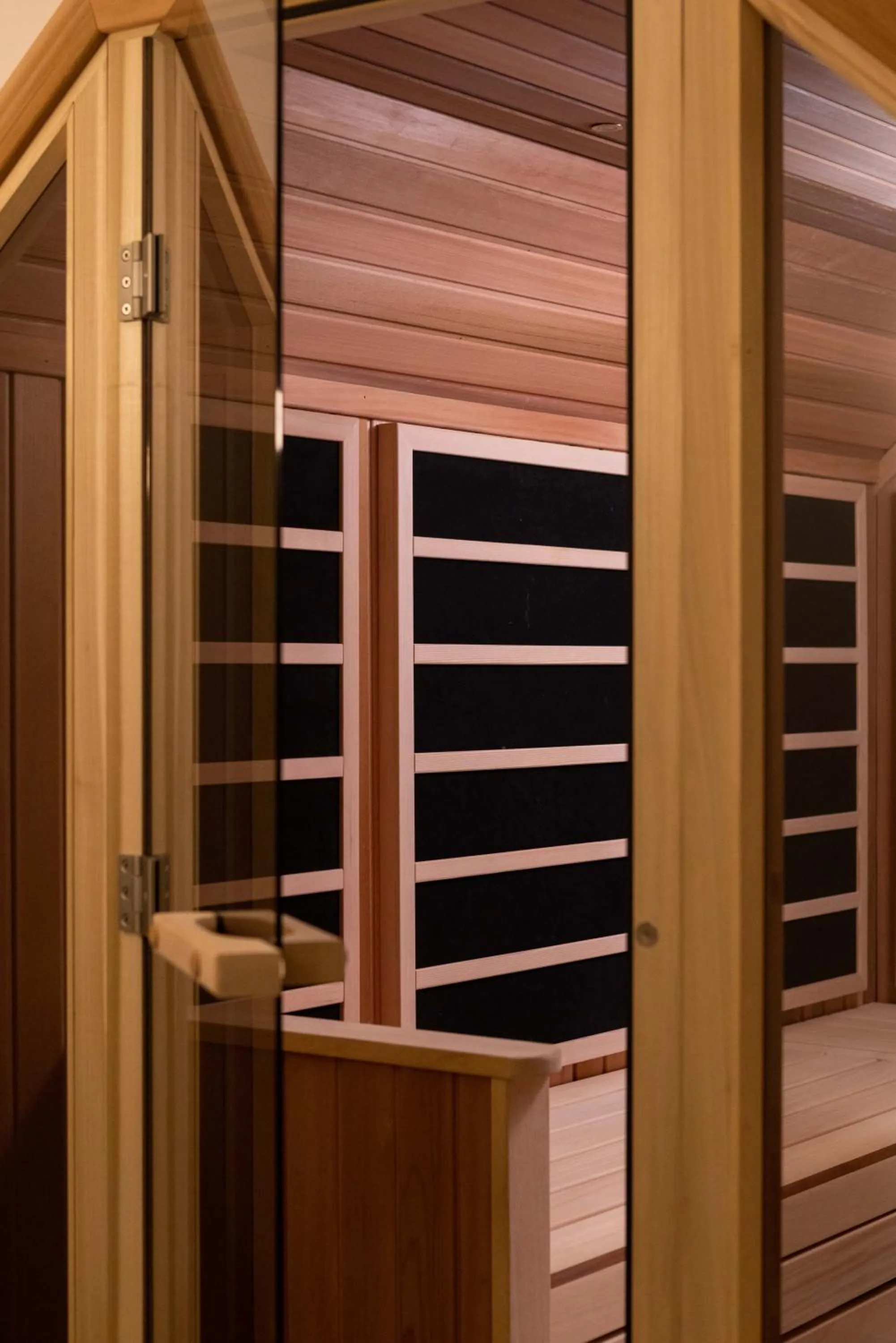 Sauna in Inhabit Queen's Gardens, a Member of Design Hotels