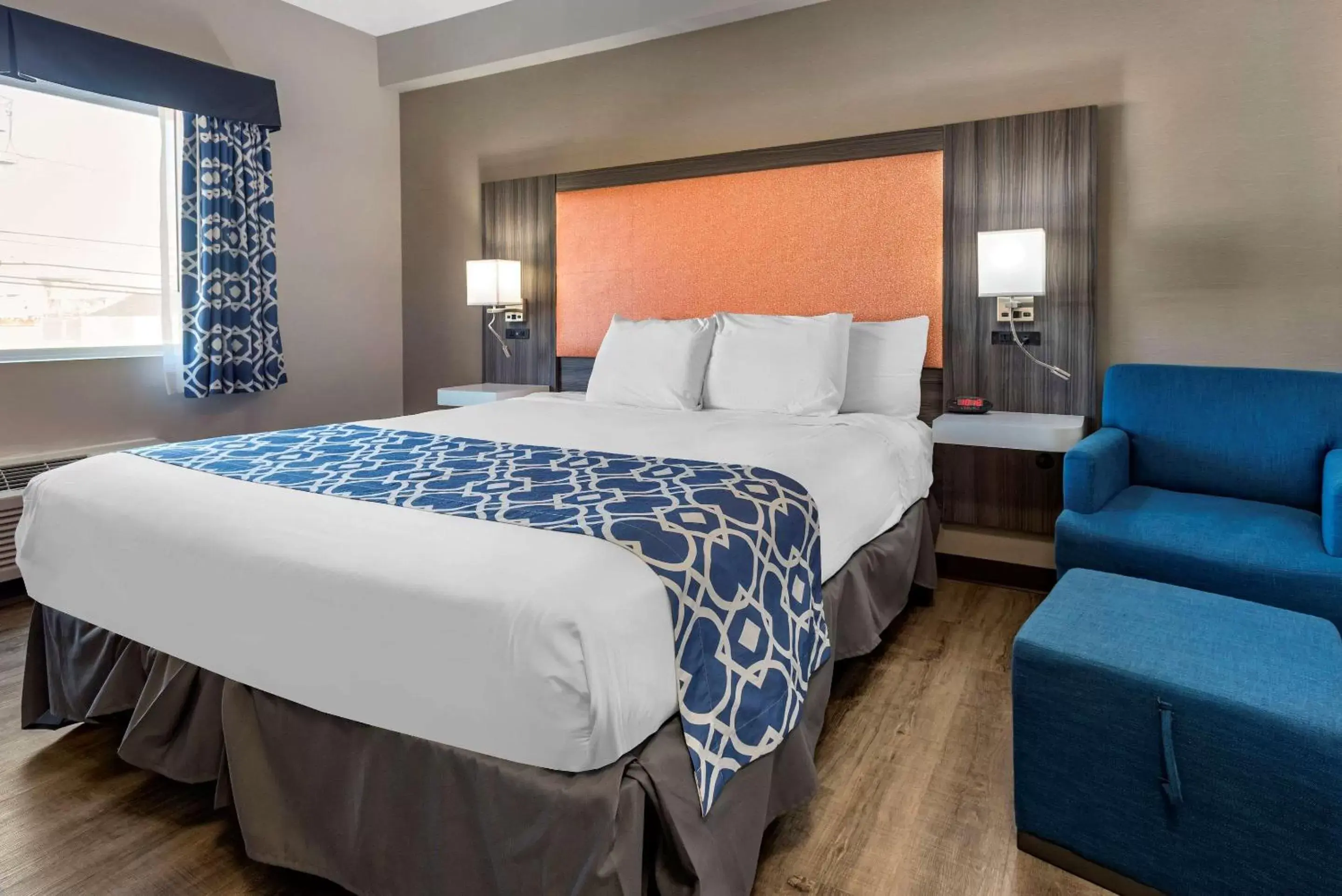 Bed in The Waves Hotel, Ascend Hotel Collection