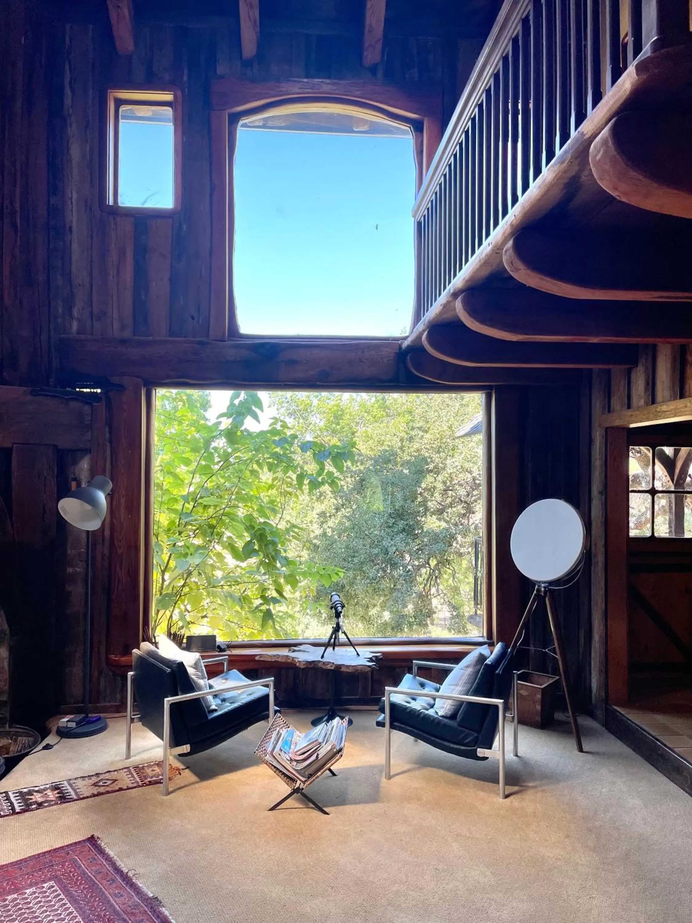 Decorative detail in Inn Paradiso