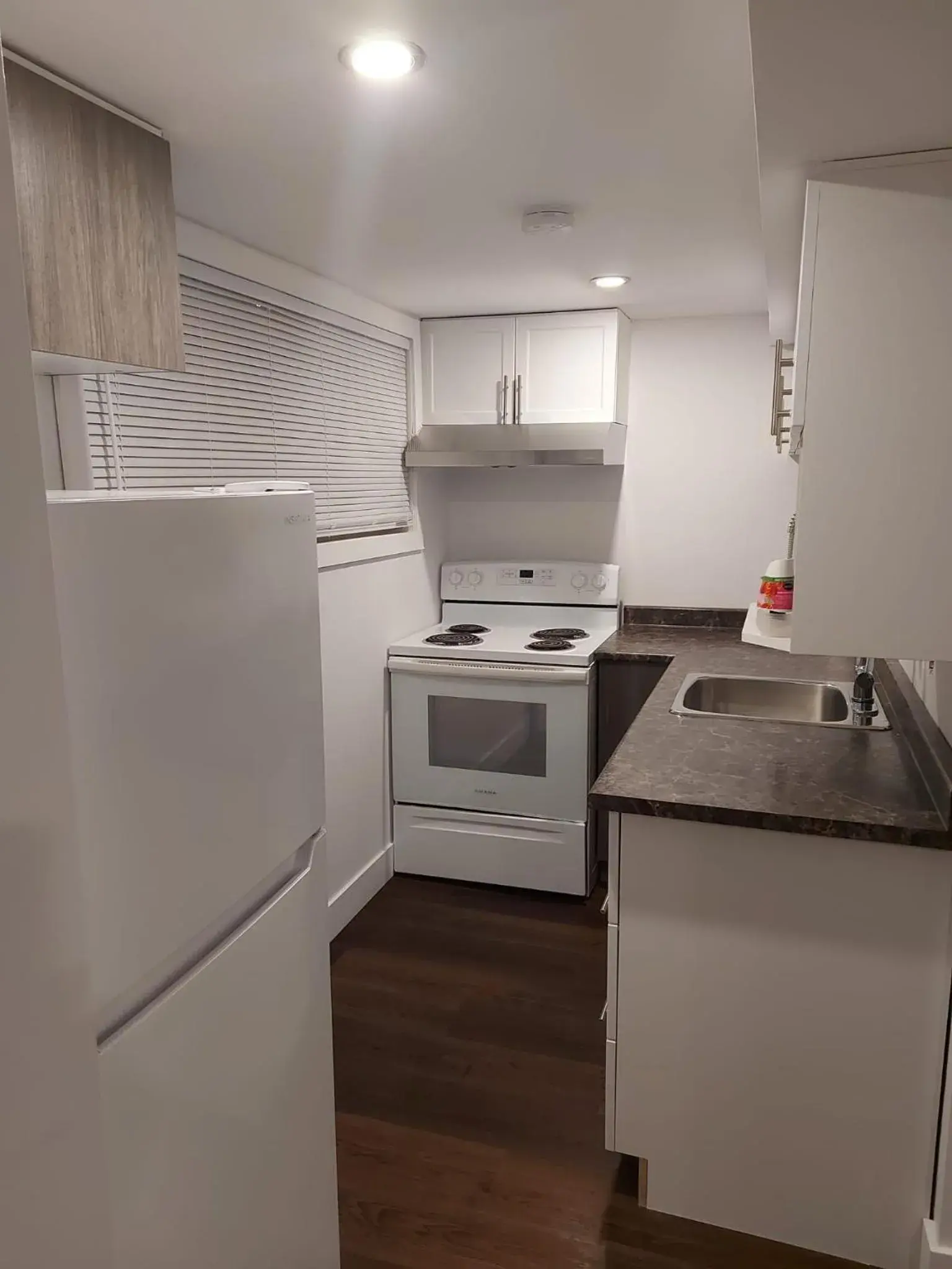 Kitchen/Kitchenette in Auberge Motel LA RÉFÉRENCE