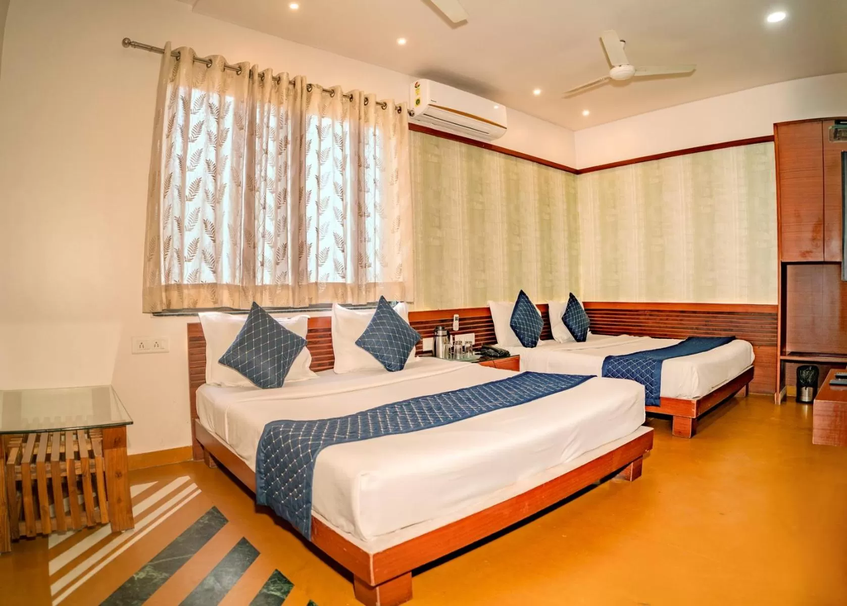 Bedroom, Bed in Uddhav Vilas A Family Hotel