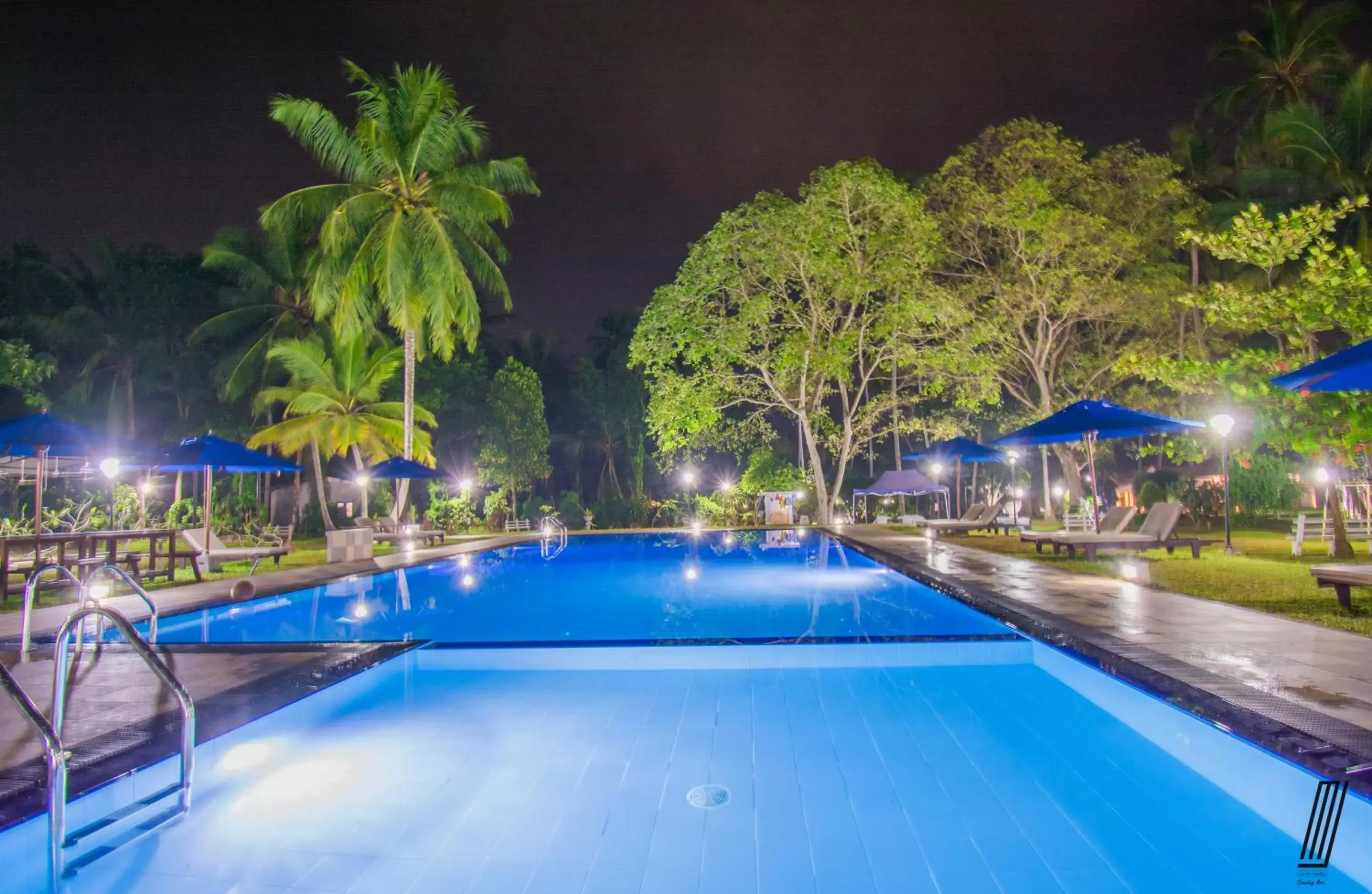 Swimming pool in Oreeka - Katunayake Airport Transit Hotels Swimming pool in Oreeka - Katunayake Airport Transit Hotels