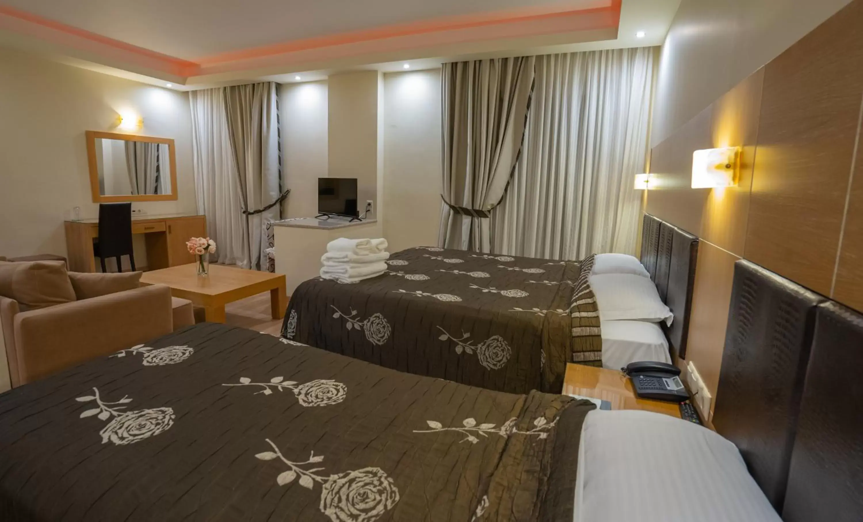 Triple Room in Pantelidis Hotel & Spa Triple Room in Pantelidis Hotel & Spa