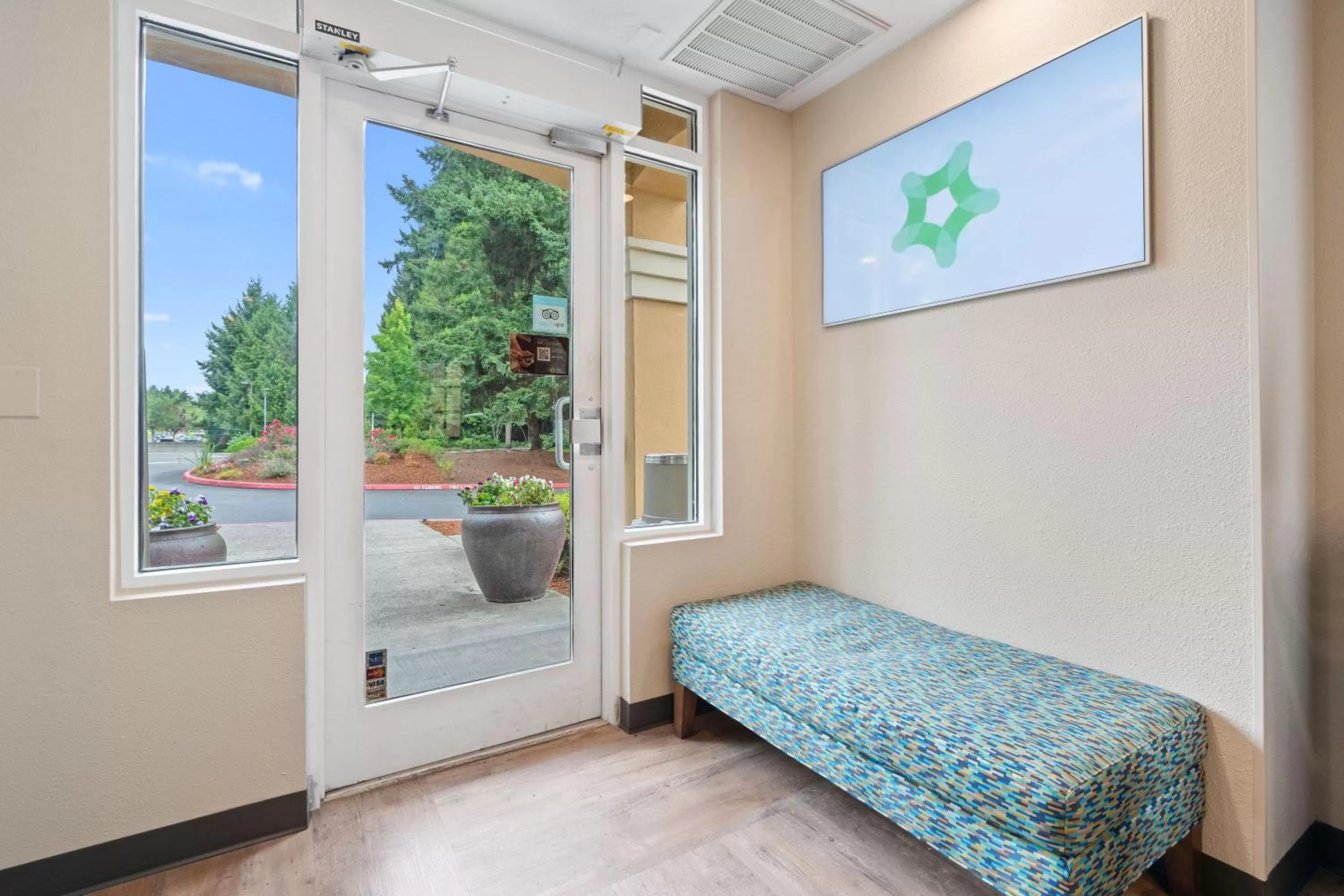 Lobby or reception, Bed in Extended Stay America Suites - Seattle - Redmond