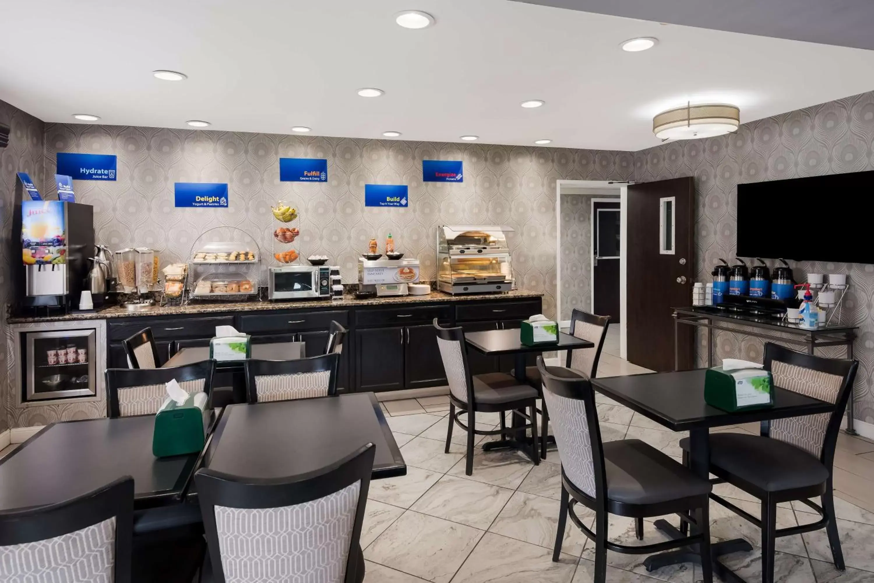 Breakfast, Restaurant/Places to Eat in Best Western Riverside Inn