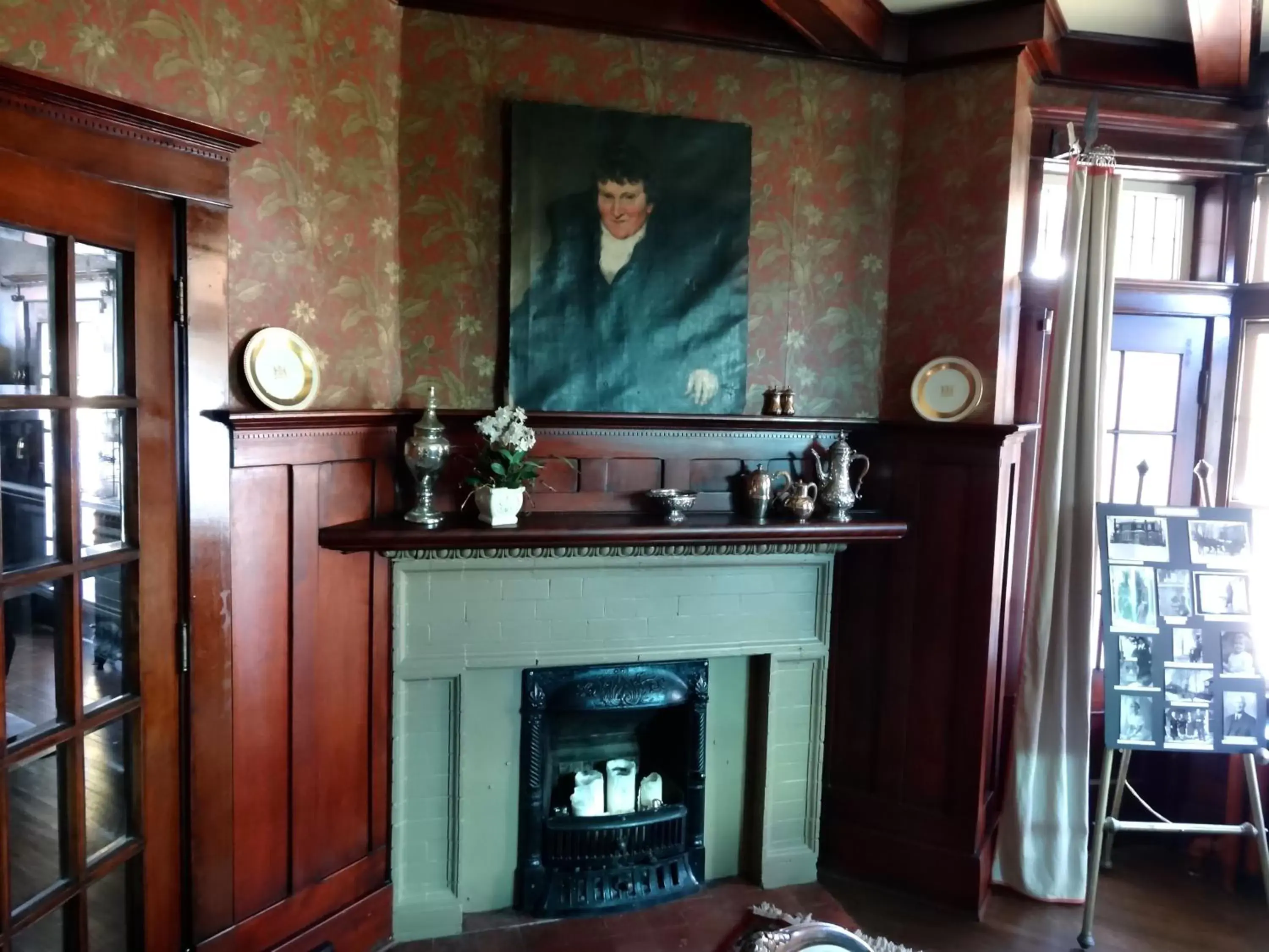 Dining area, Kitchen/Kitchenette in The Captain's House heritage bed & breakfast