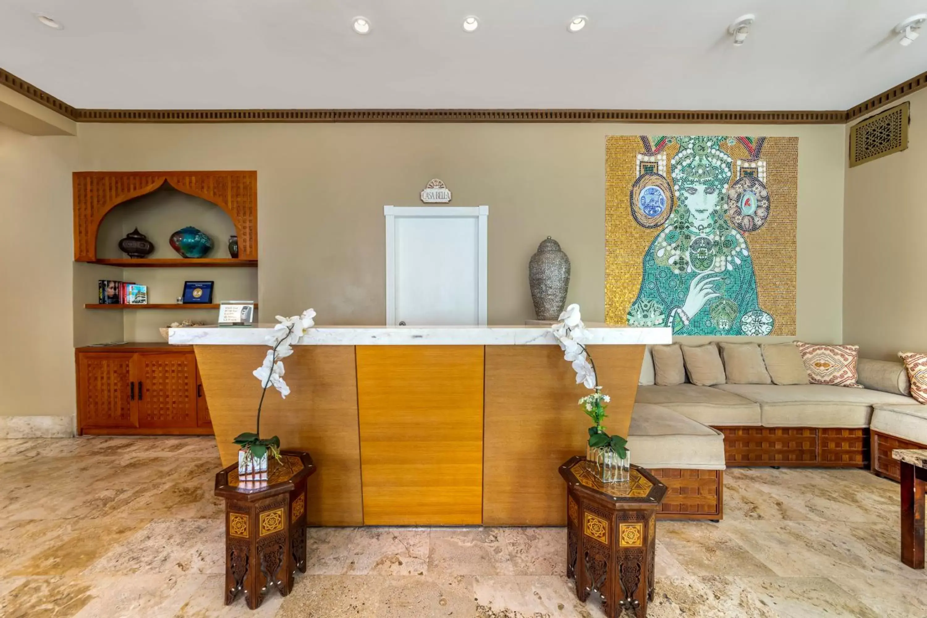 Lobby or reception in Hotel Impala by LuxUrban