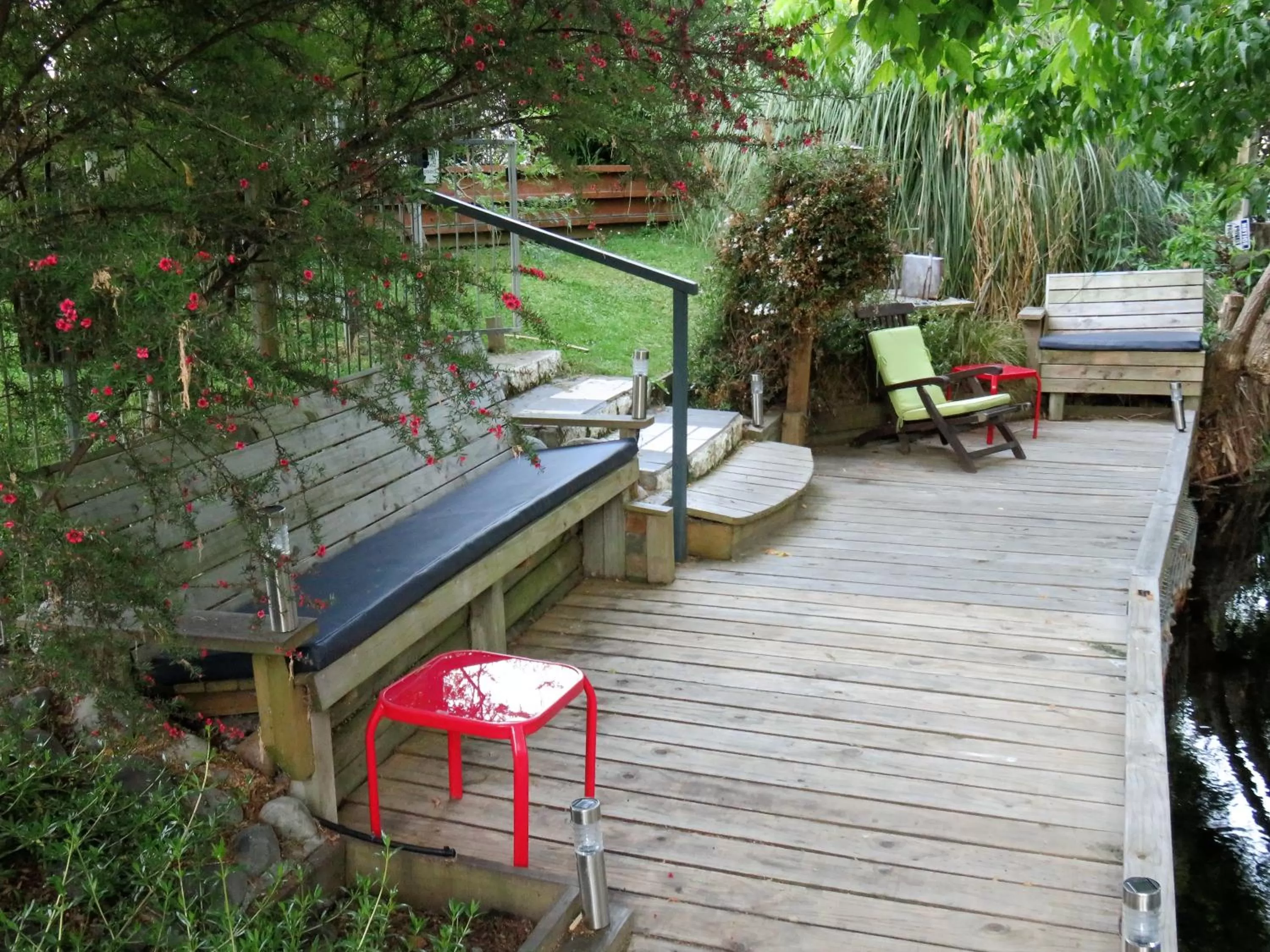 BBQ facilities in Admirals Motor Lodge