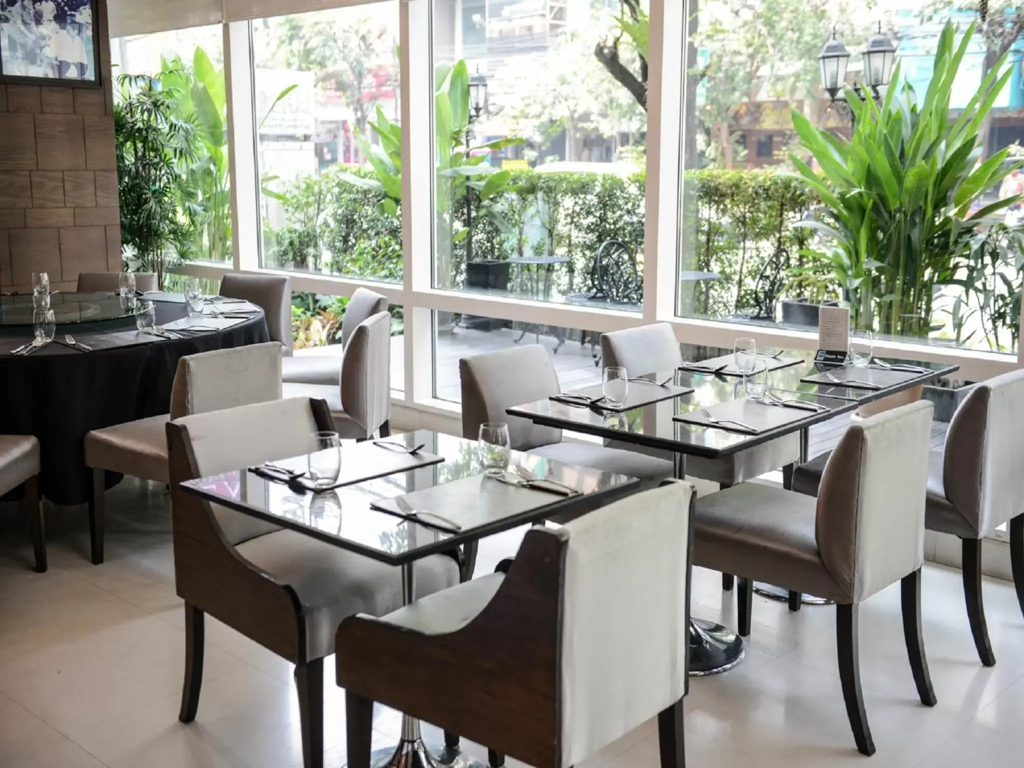 Restaurant/Places to Eat in Centre Point Sukhumvit Thong-Lo