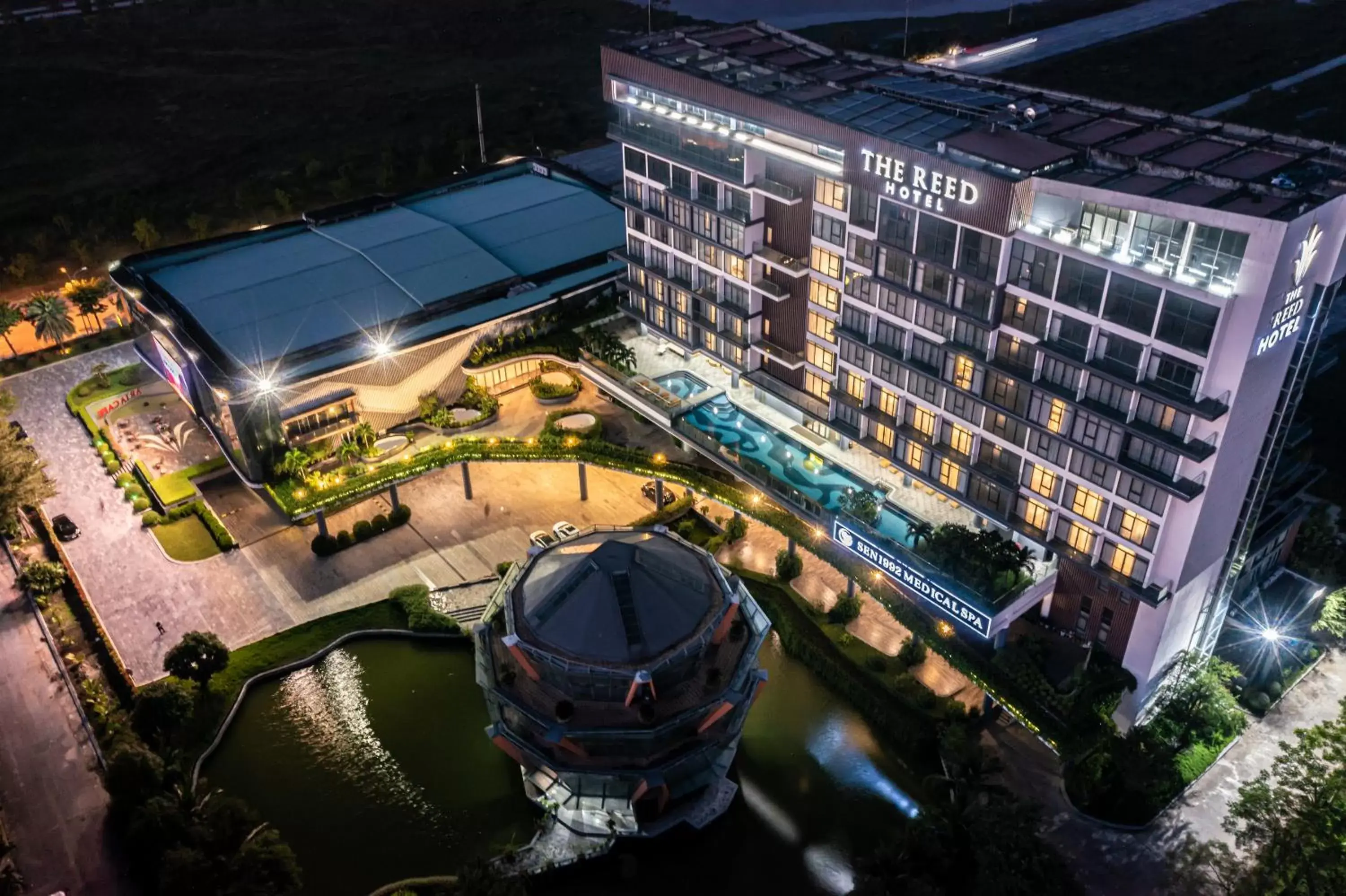 Property building, Bird's-eye View in The Reed Hotel