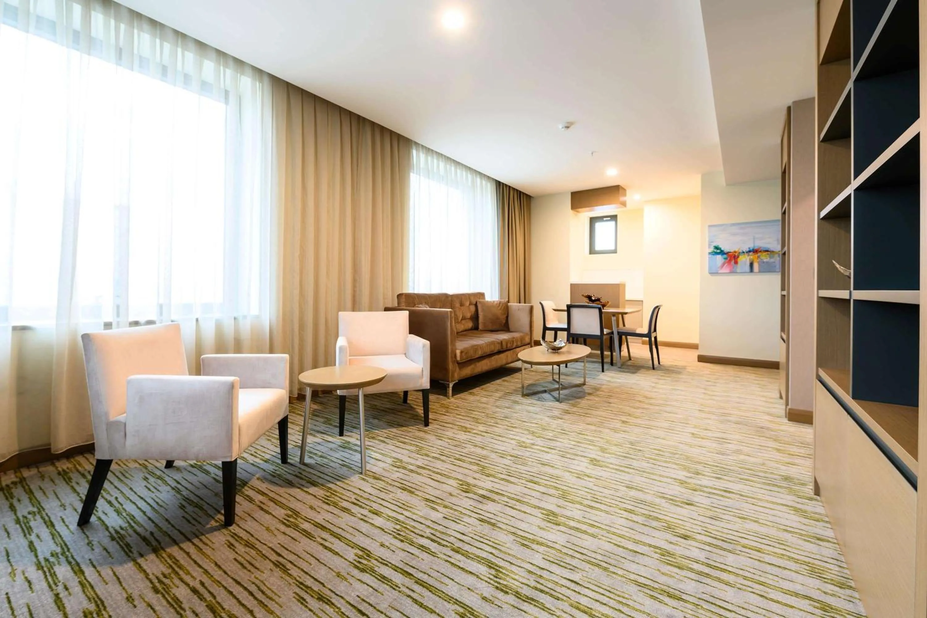 Photo of the whole room in La Quinta by Wyndham Istanbul Gunesli