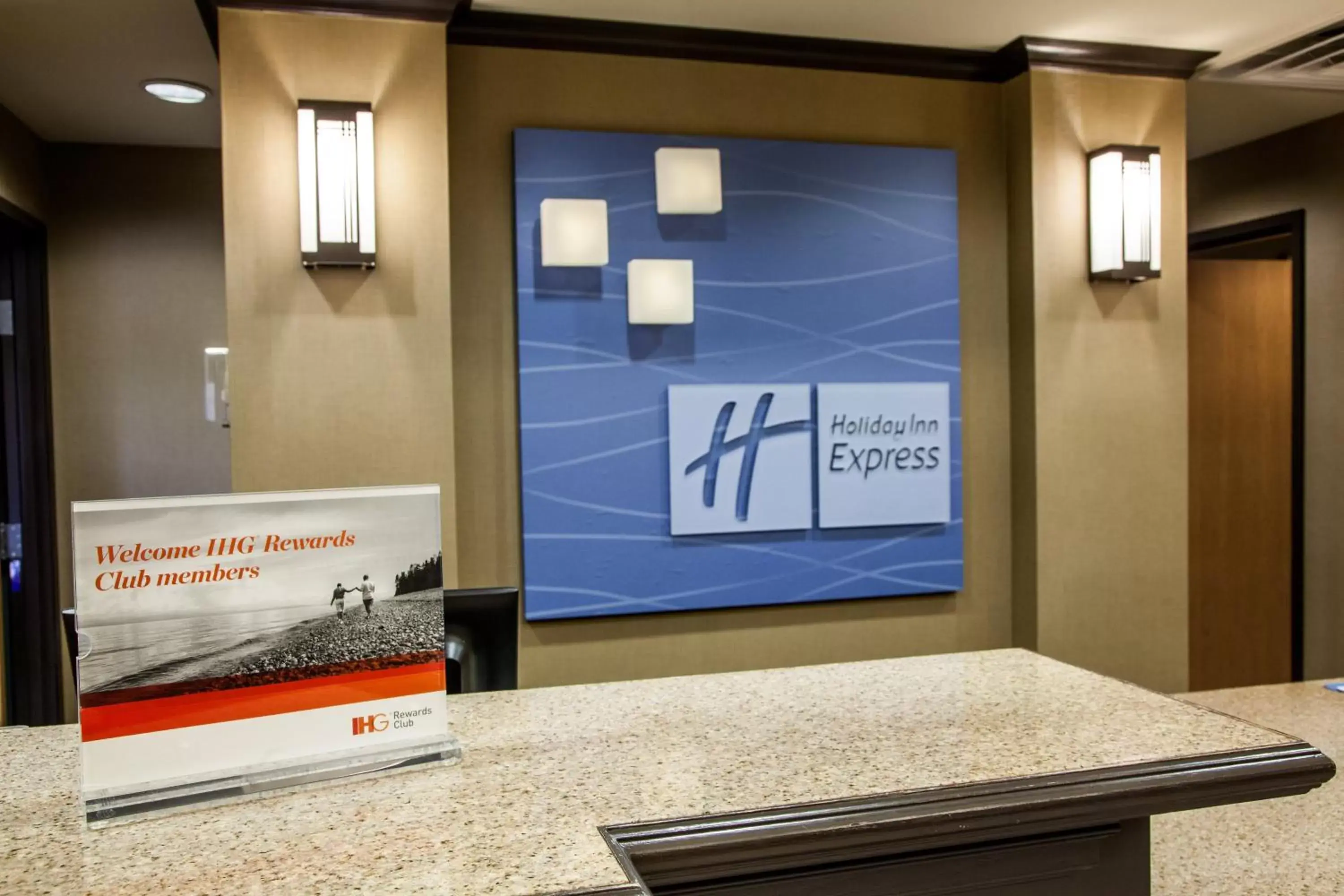 Property building in Holiday Inn Express & Suites Yankton, an IHG Hotel