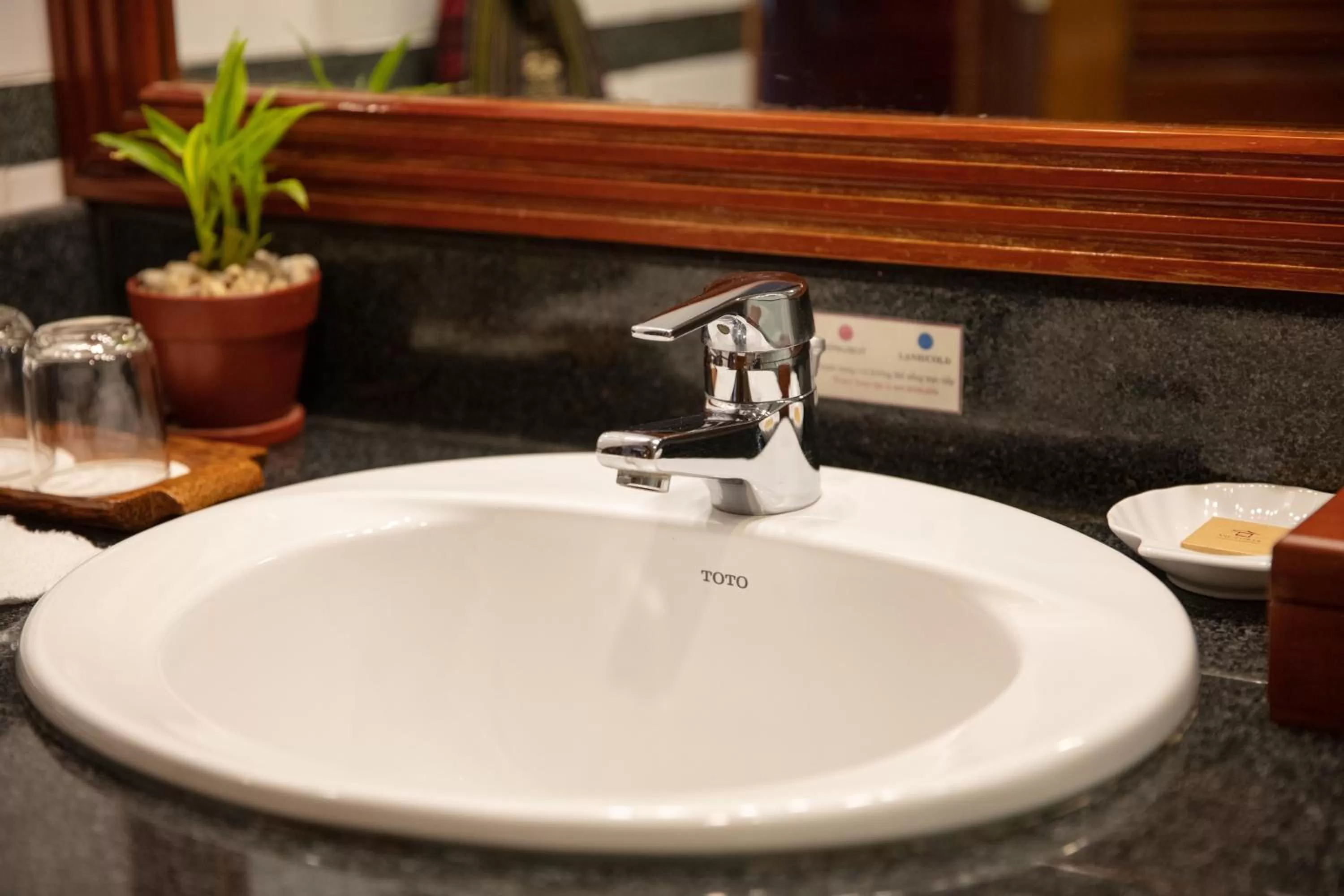 Deluxe Twin Room with Balcony in Victoria Can Tho Resort