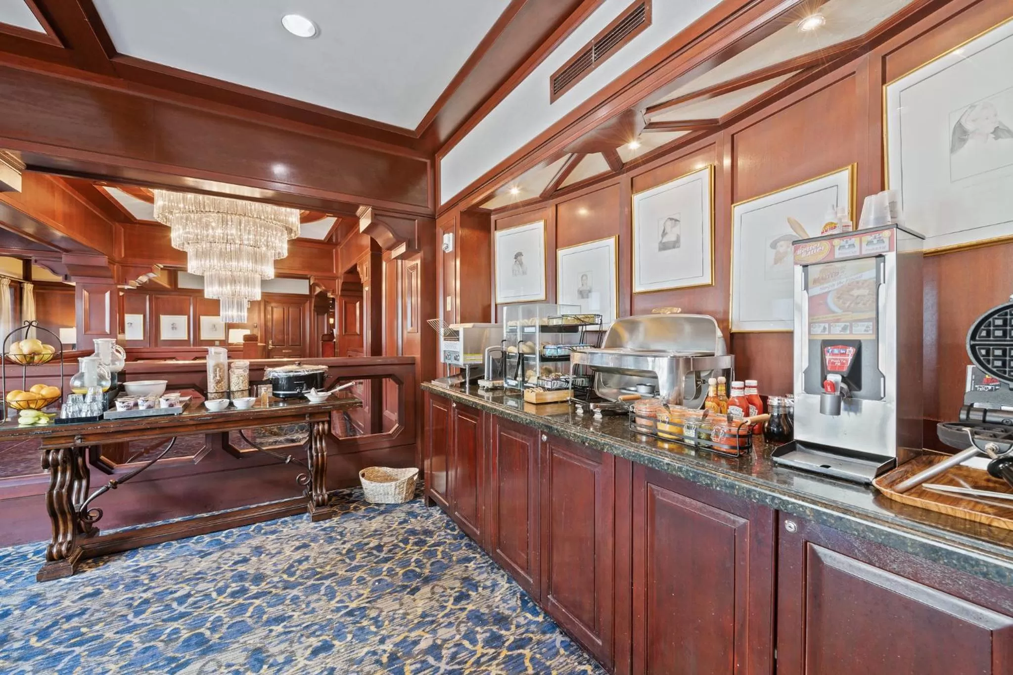 Continental breakfast in Poste Montane Lodge by East West