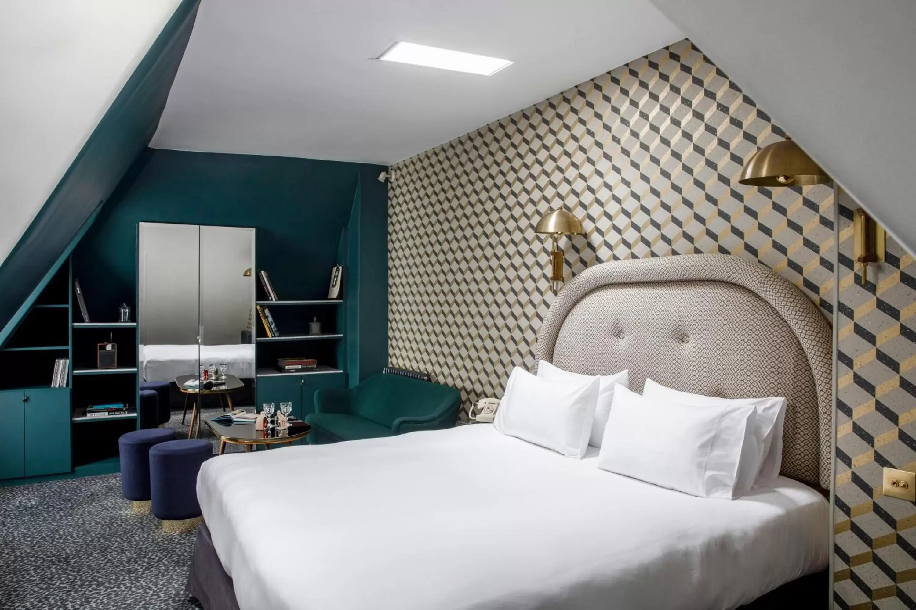 Bedroom, Bed in Grand Pigalle Hotel