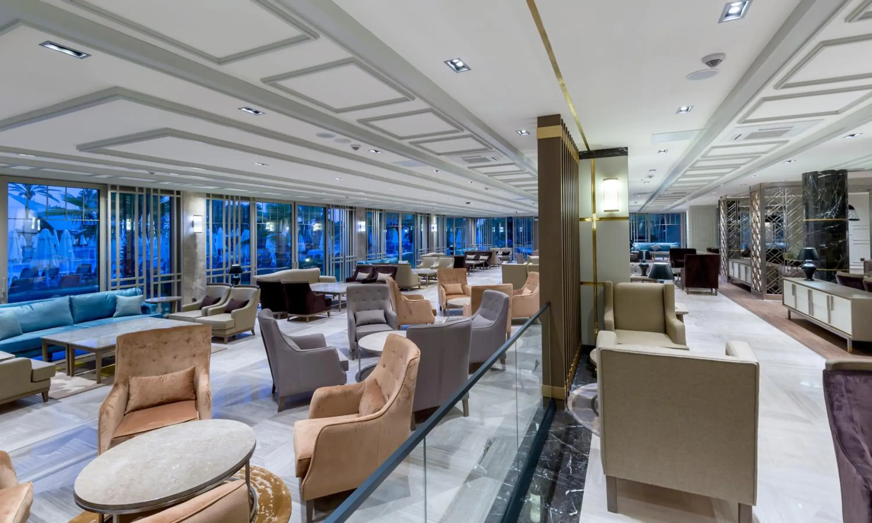 Lobby or reception, Restaurant/Places to Eat in Bellis Deluxe Hotel