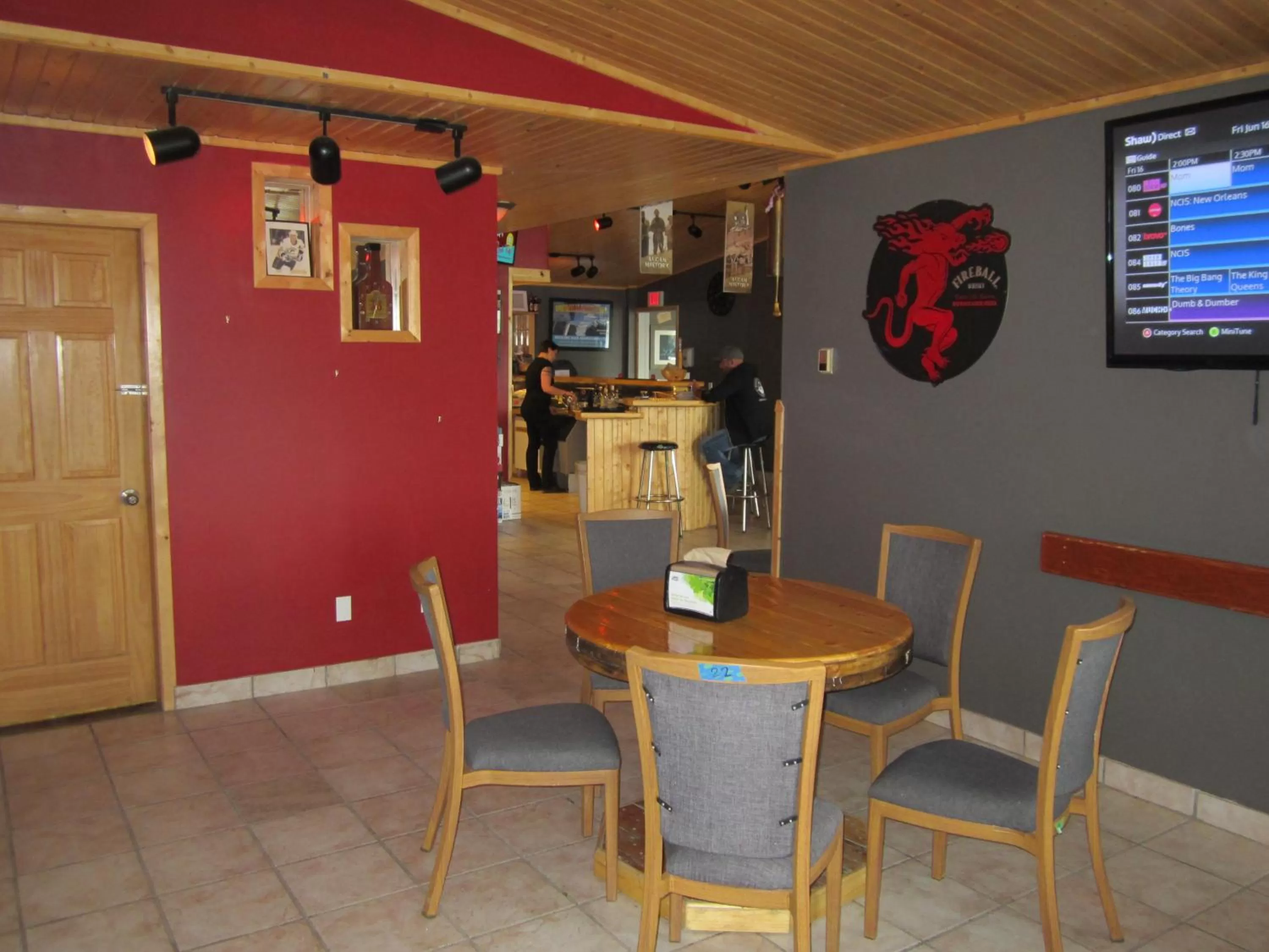 Restaurant/places to eat in Alcan Motor Inn