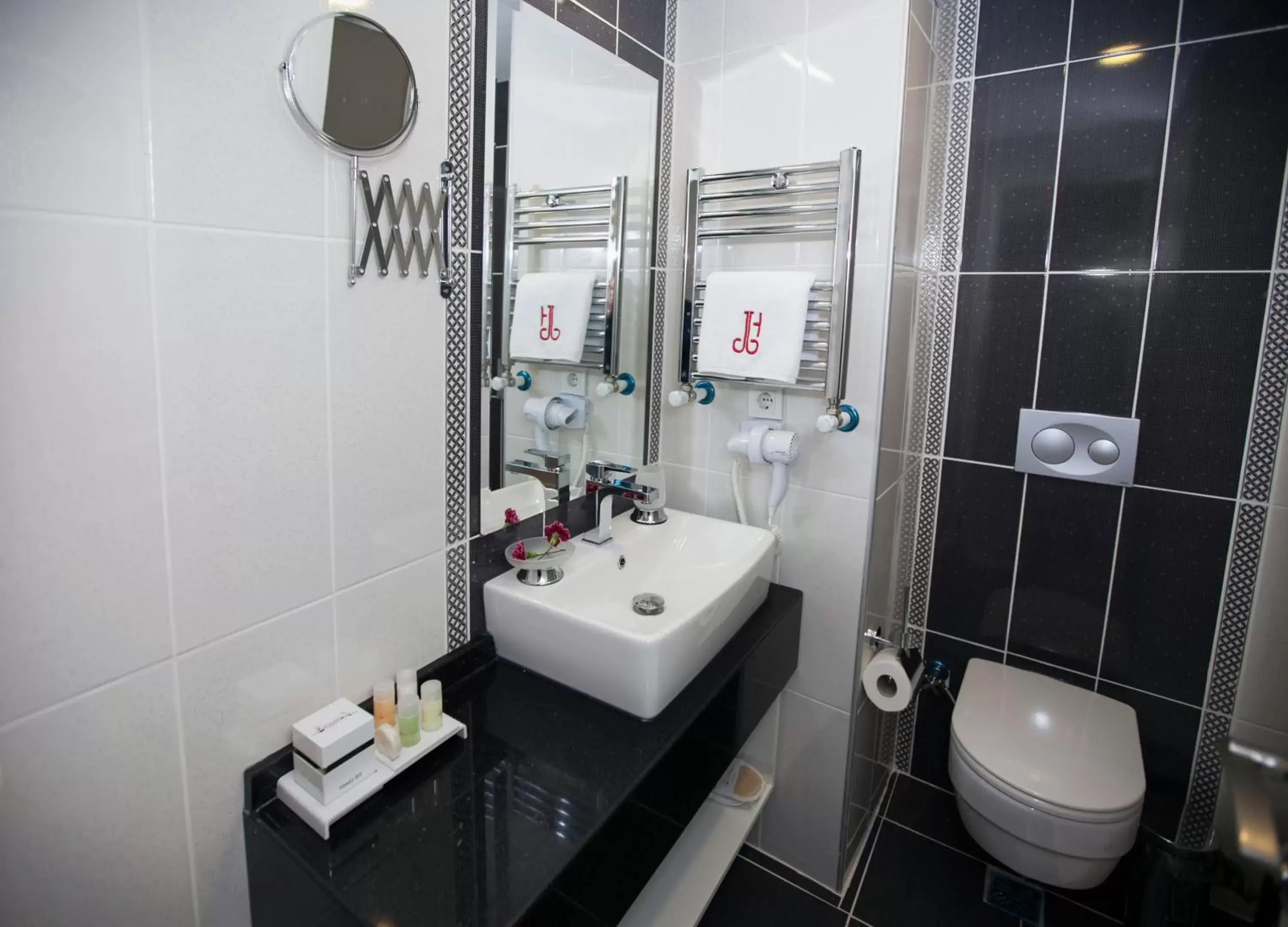 Shower, Bathroom in Dream Bosphorus Hotel