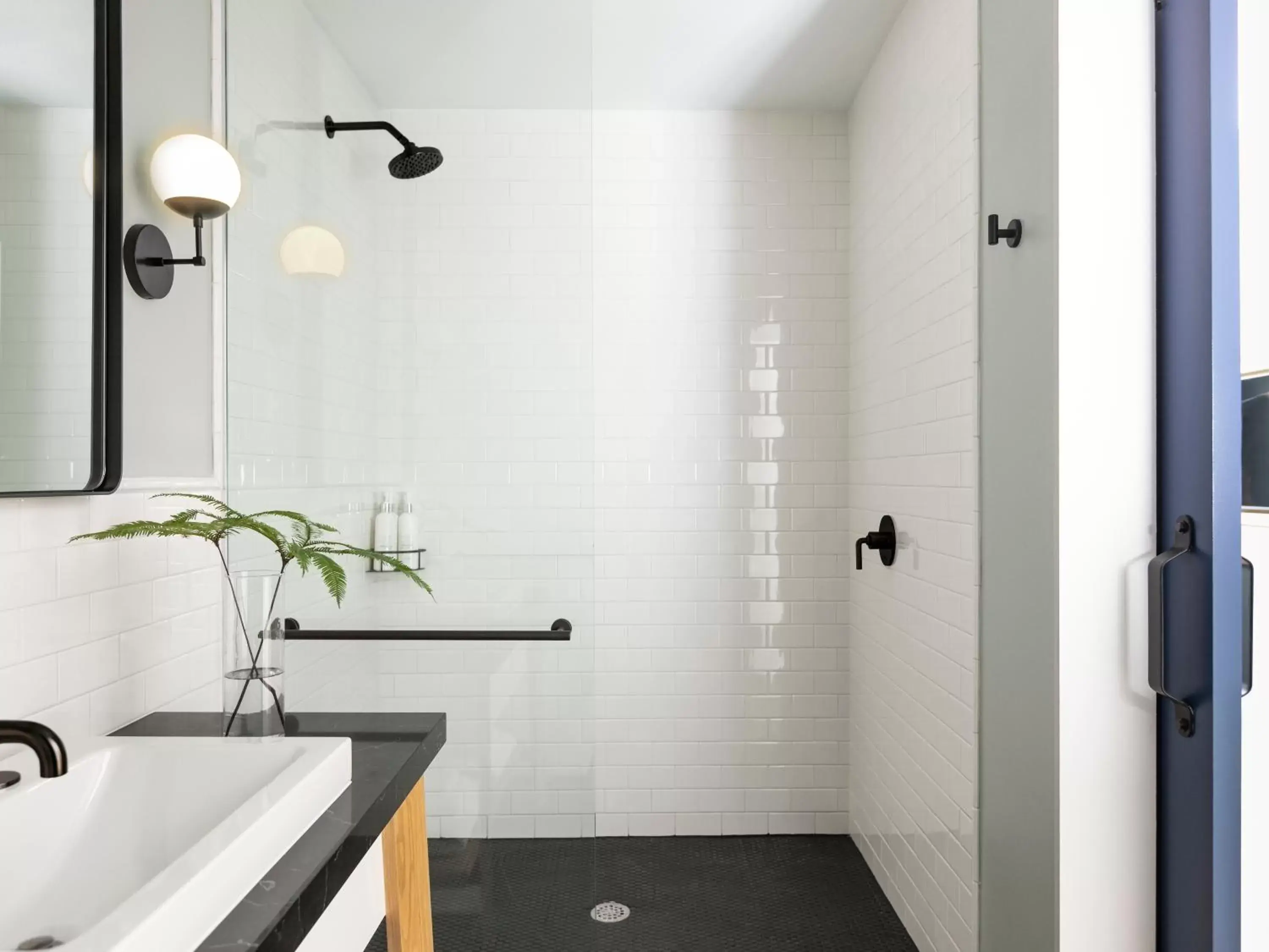 Essential King Room - Hearing Accessible in Kimpton - Pittman Hotel by IHG Essential King Room - Hearing Accessible in Kimpton - Pittman Hotel by IHG