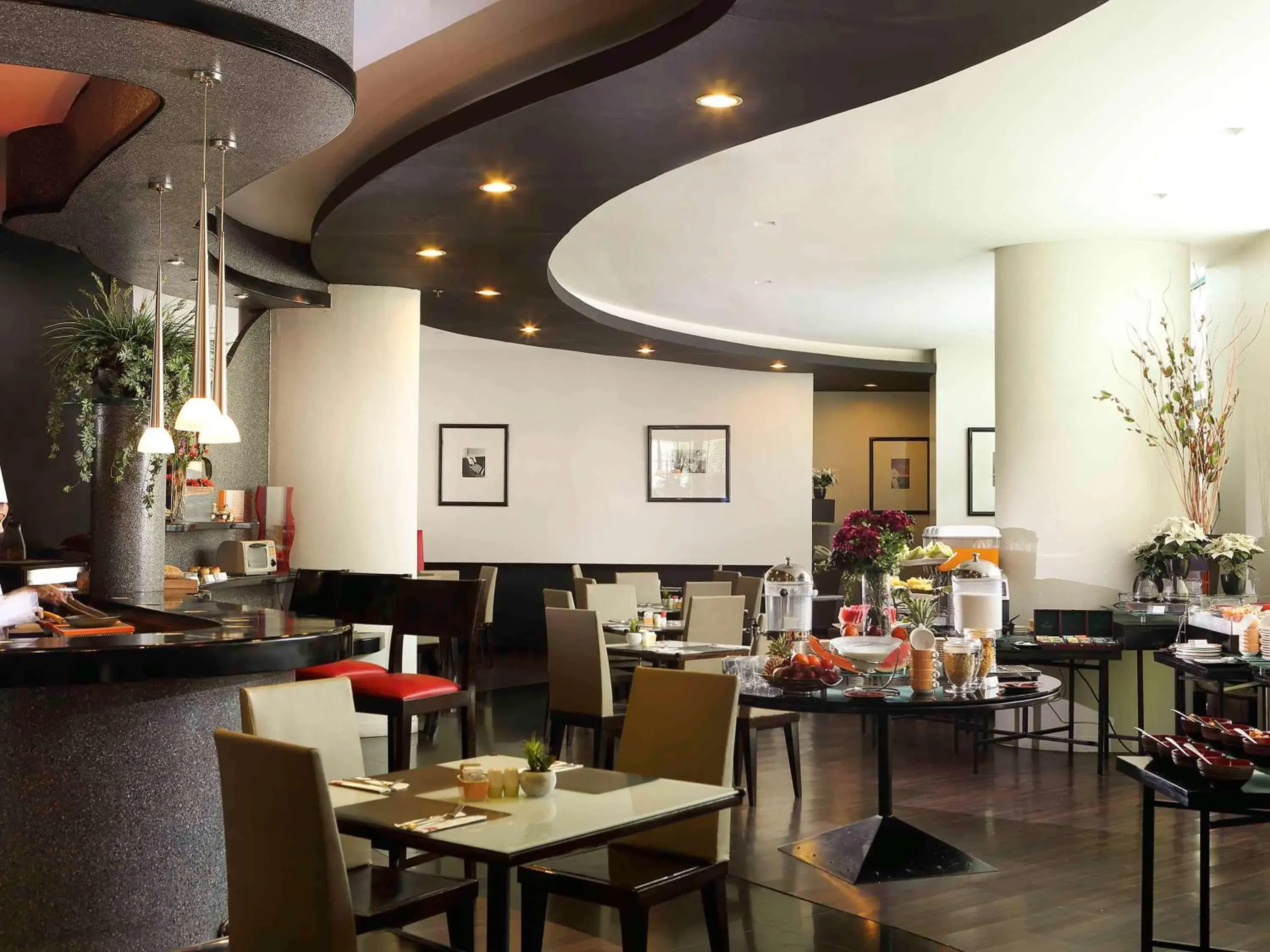 Restaurant/Places to Eat in Ibis Jakarta Arcadia