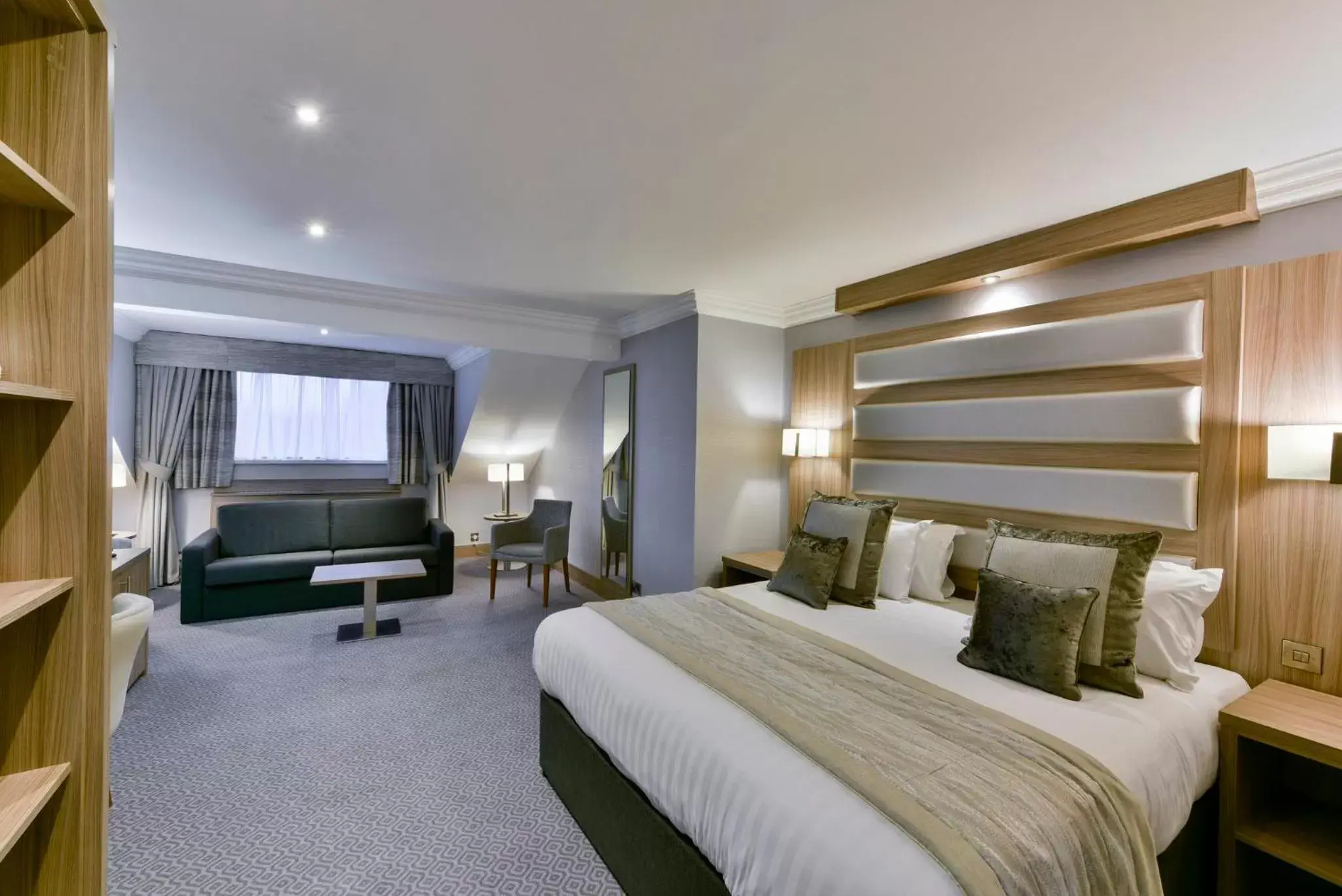 Photo of the whole room in Holiday Inn - Manchester - Oldham, an IHG Hotel