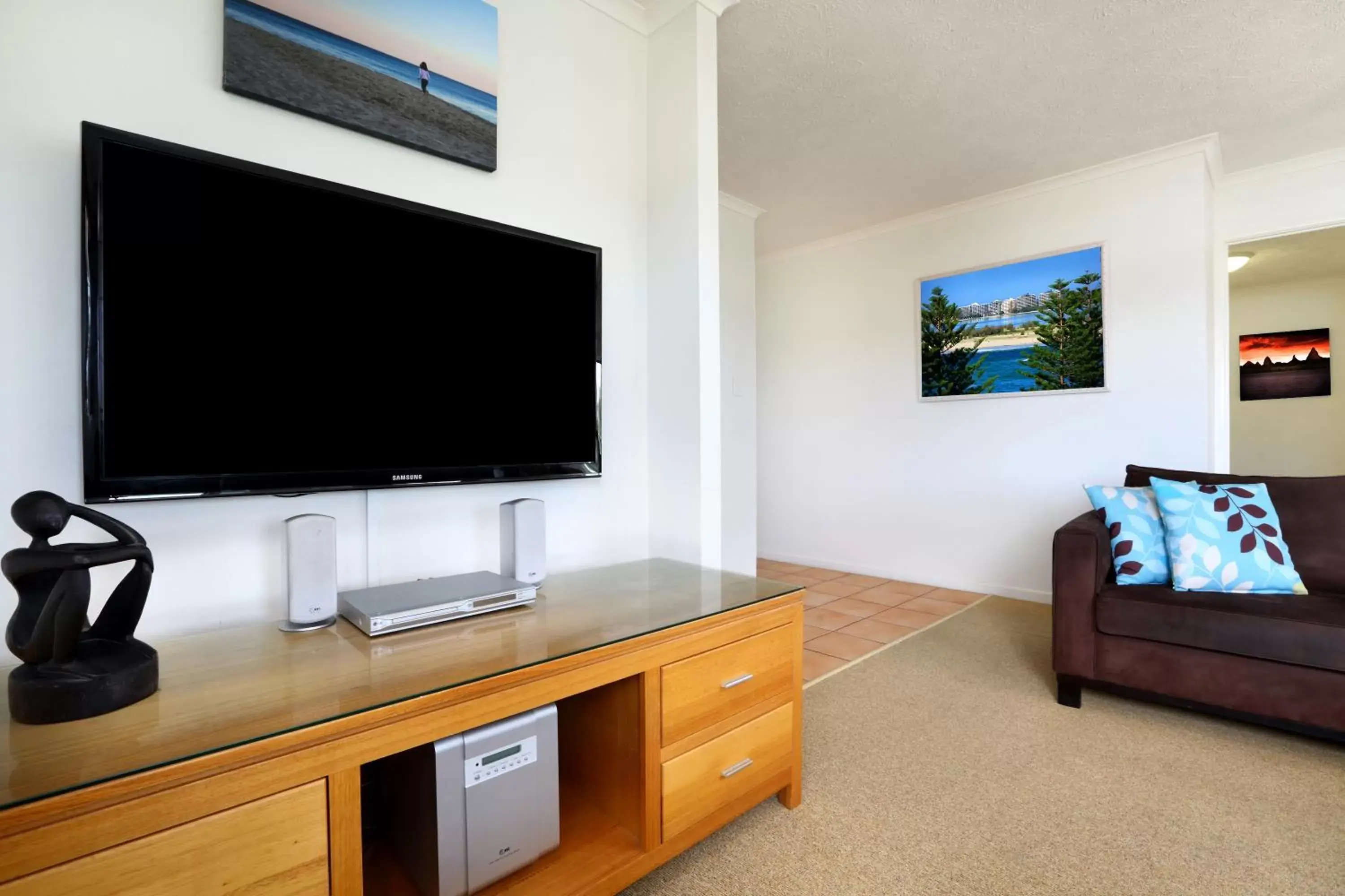 Living room, TV/Entertainment Center in Portobello By The Sea