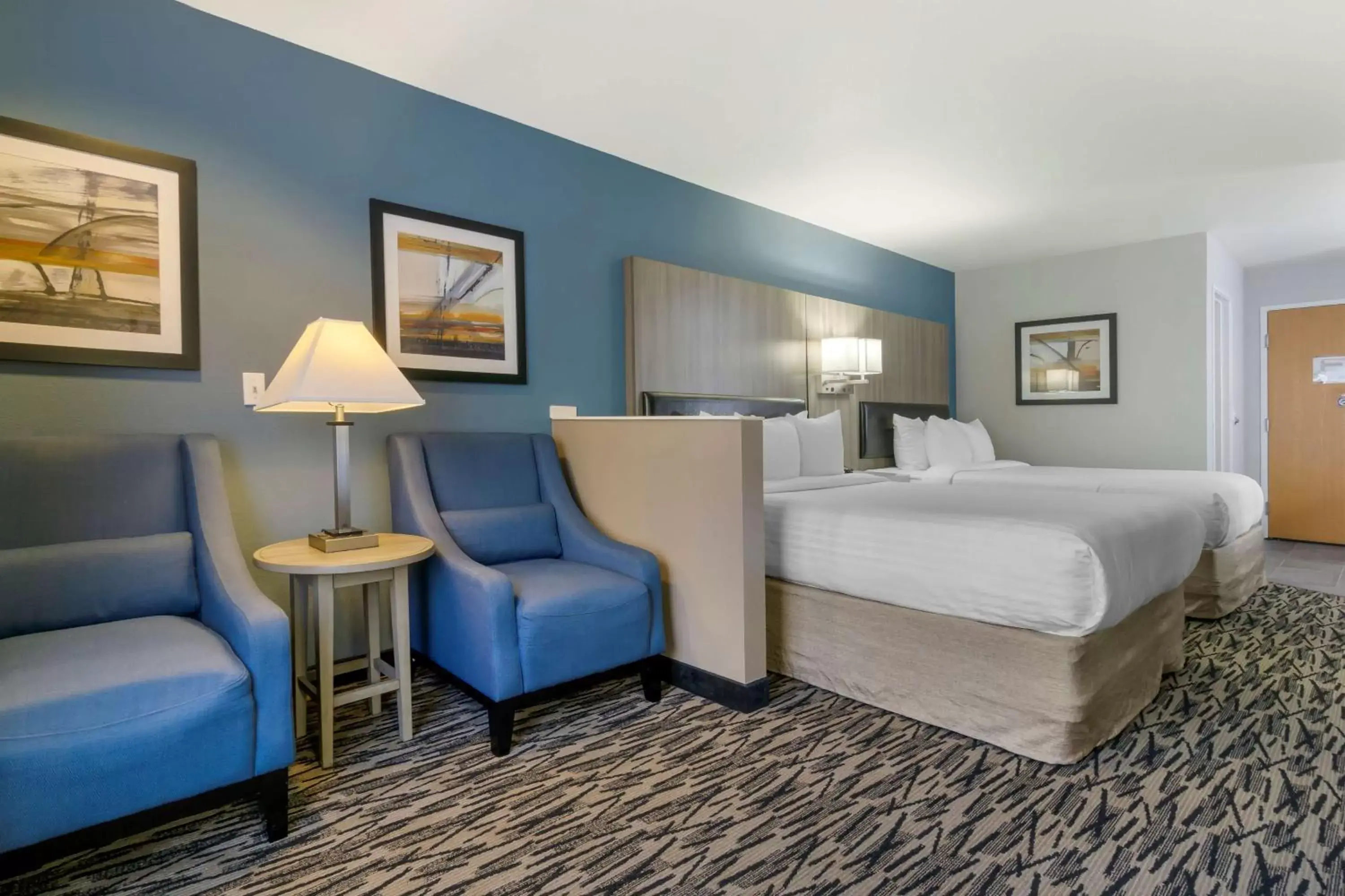 Bedroom, Bed in Best Western PLUS Mountain View Auburn Inn