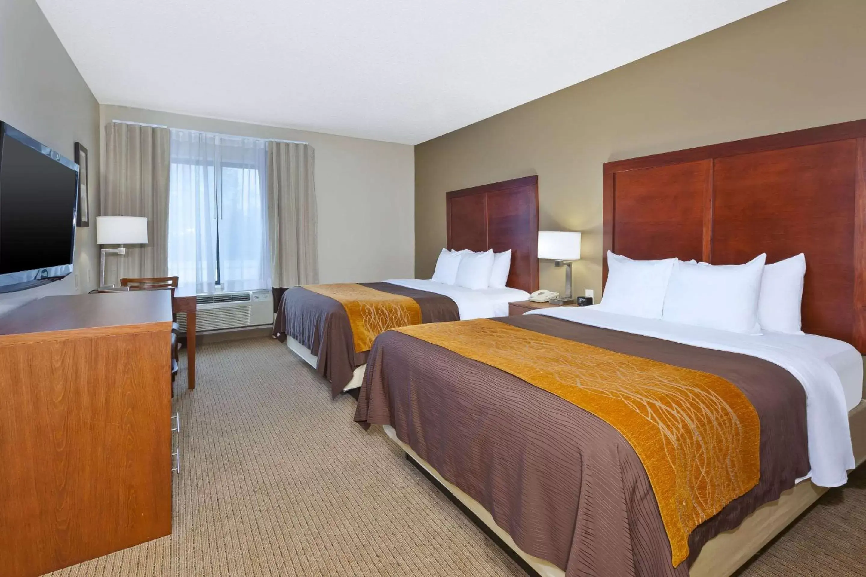 Photo of the whole room in Comfort Inn & Suites Taylor