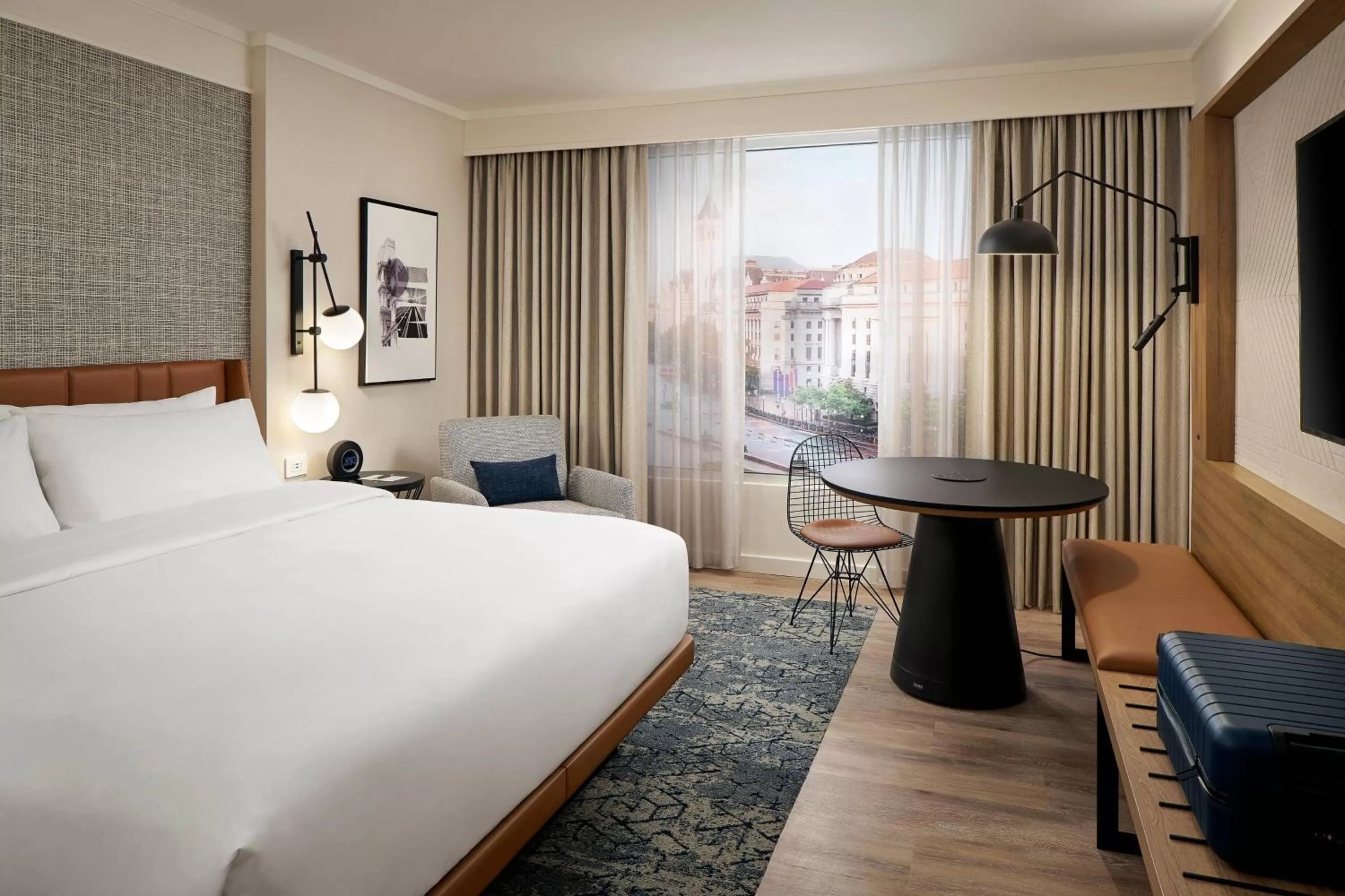 Suite, Club level, 1 Bedroom Executive Suite, 1 King in Sheraton Chapel Hill