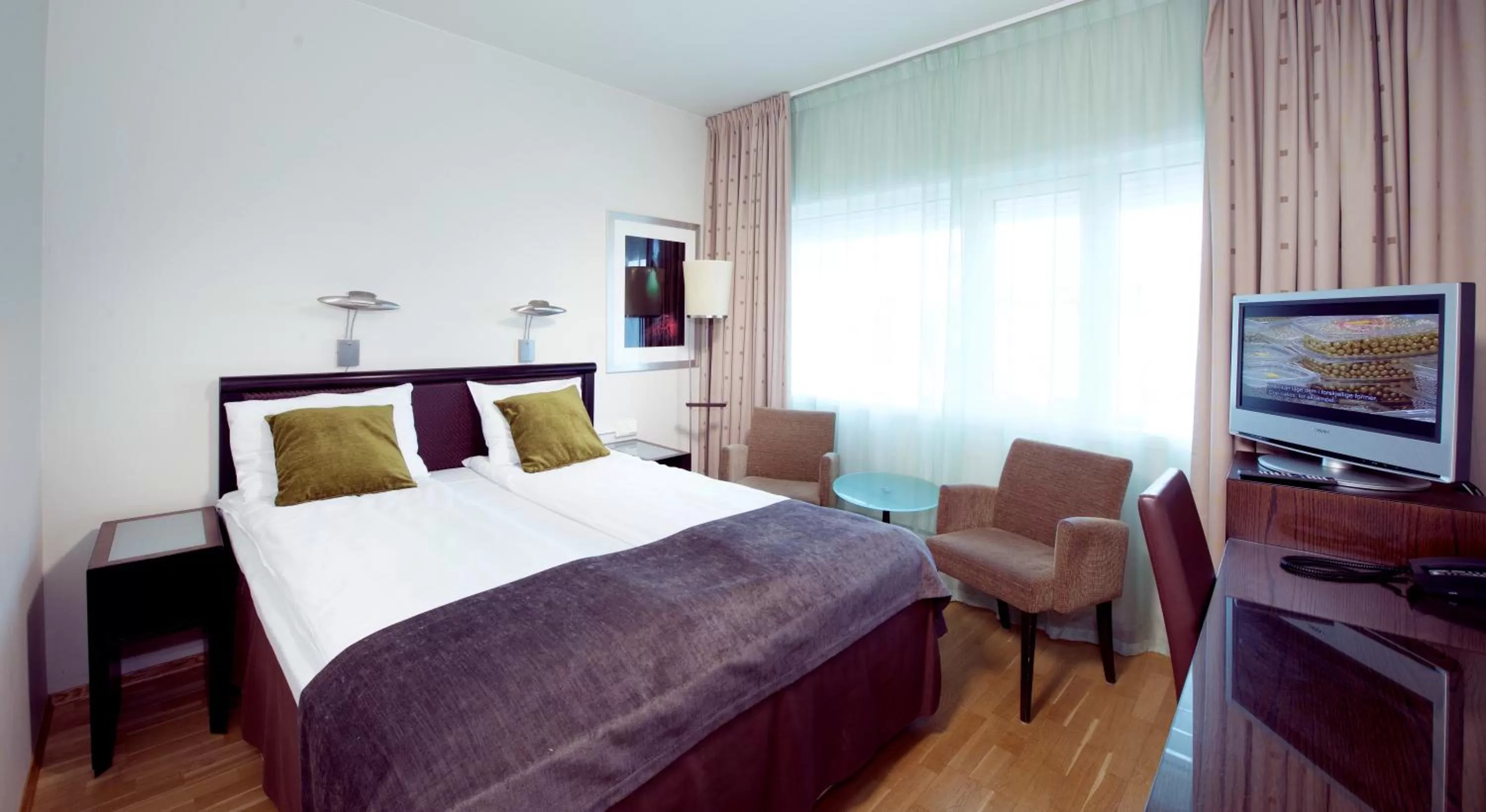 Bed in Home Hotel Aurora