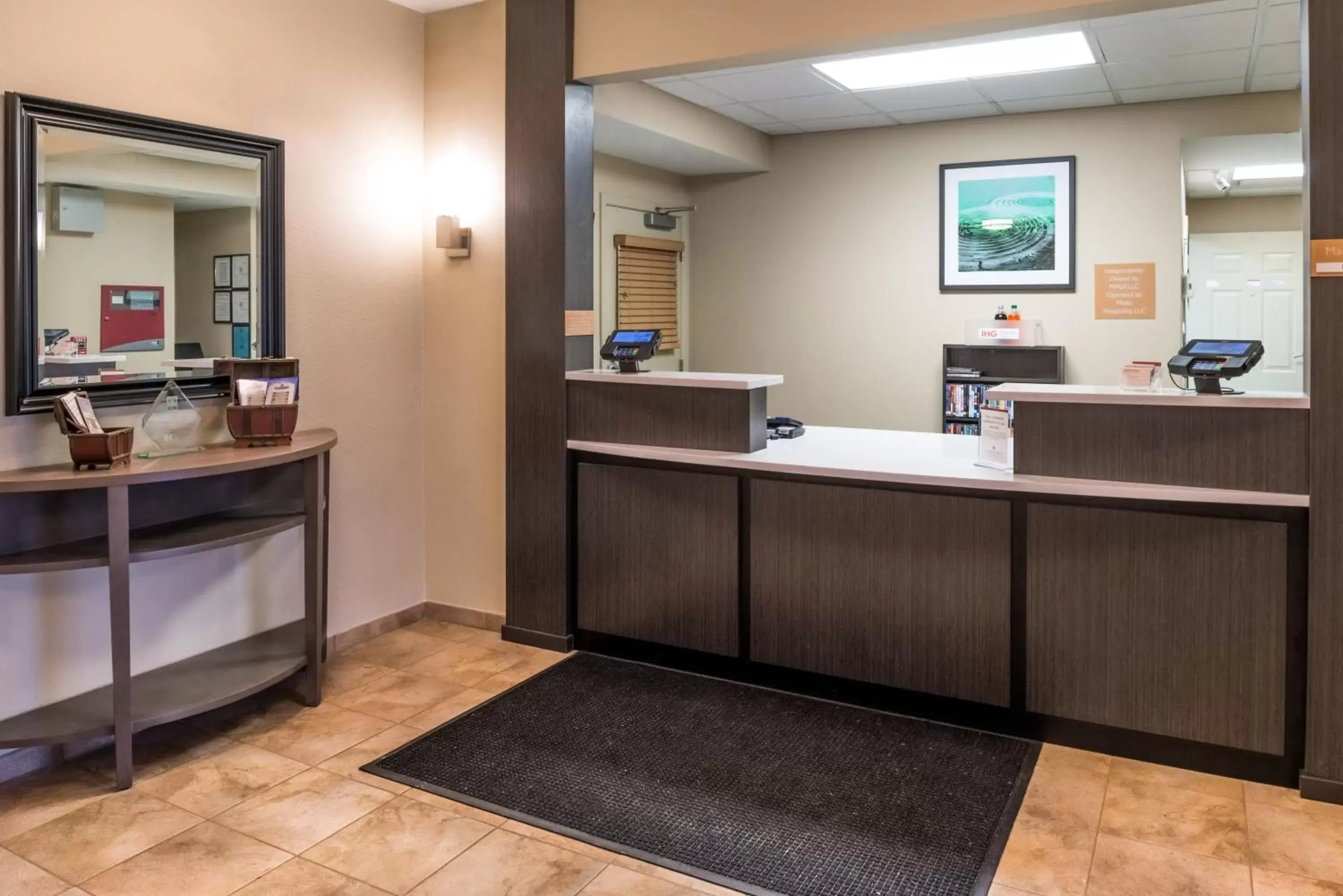 Lobby or reception in Candlewood Suites Paducah by IHG Lobby or reception in Candlewood Suites Paducah by IHG