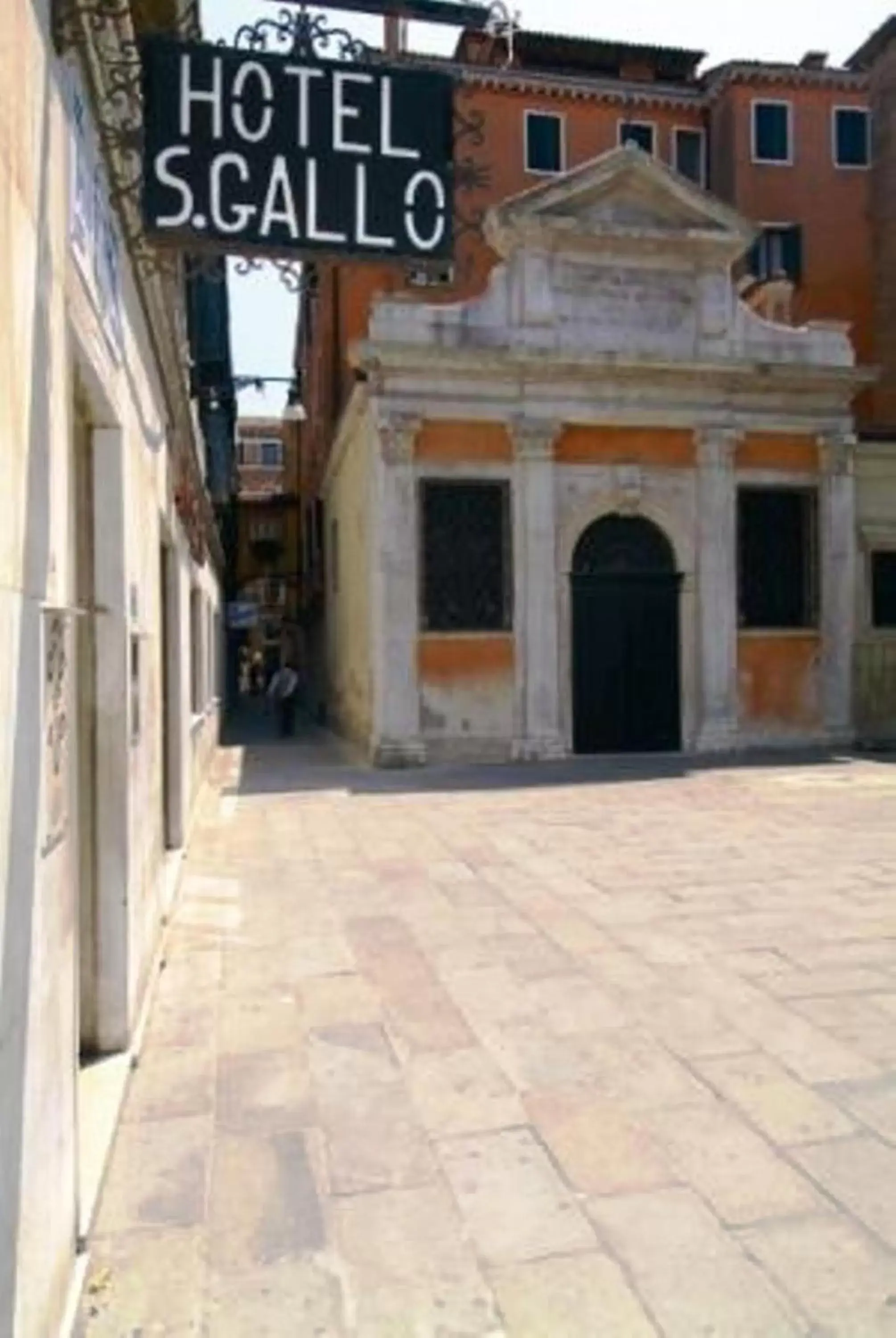 Day, Facade/Entrance in Hotel San Gallo Day, Facade/Entrance in Hotel San Gallo