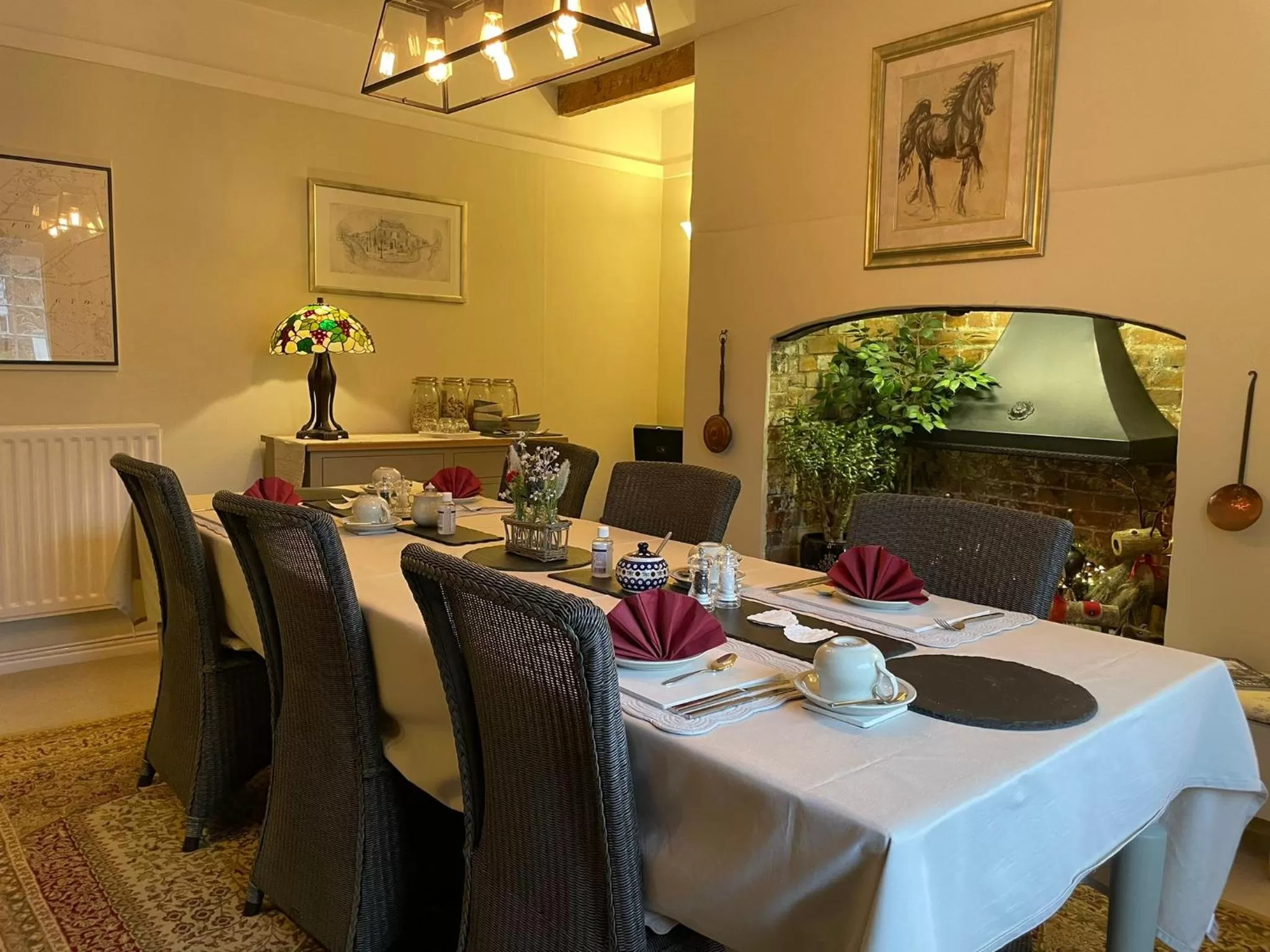 Breakfast in St Leonards Farmhouse