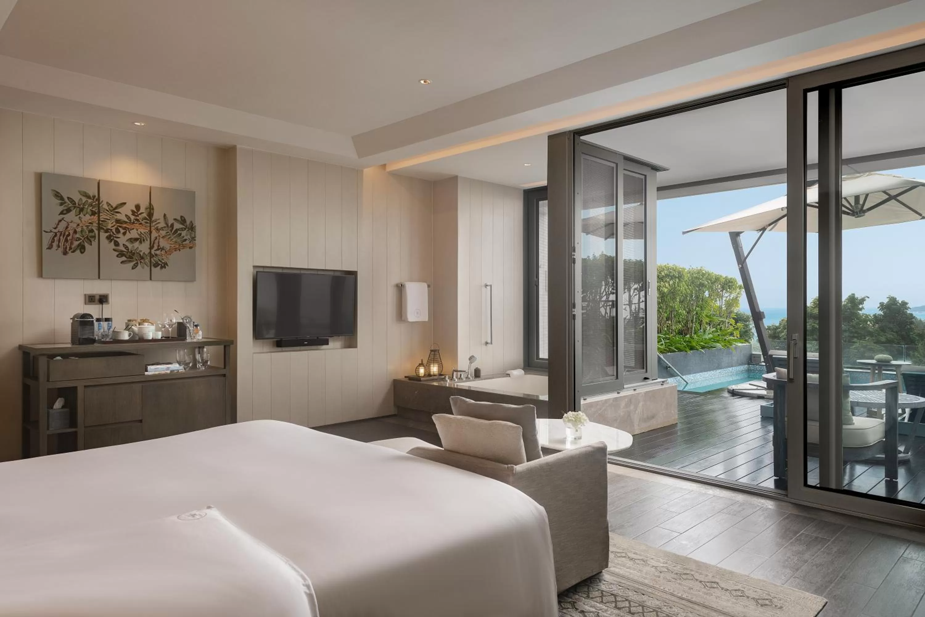 Bed in Rosewood Sanya