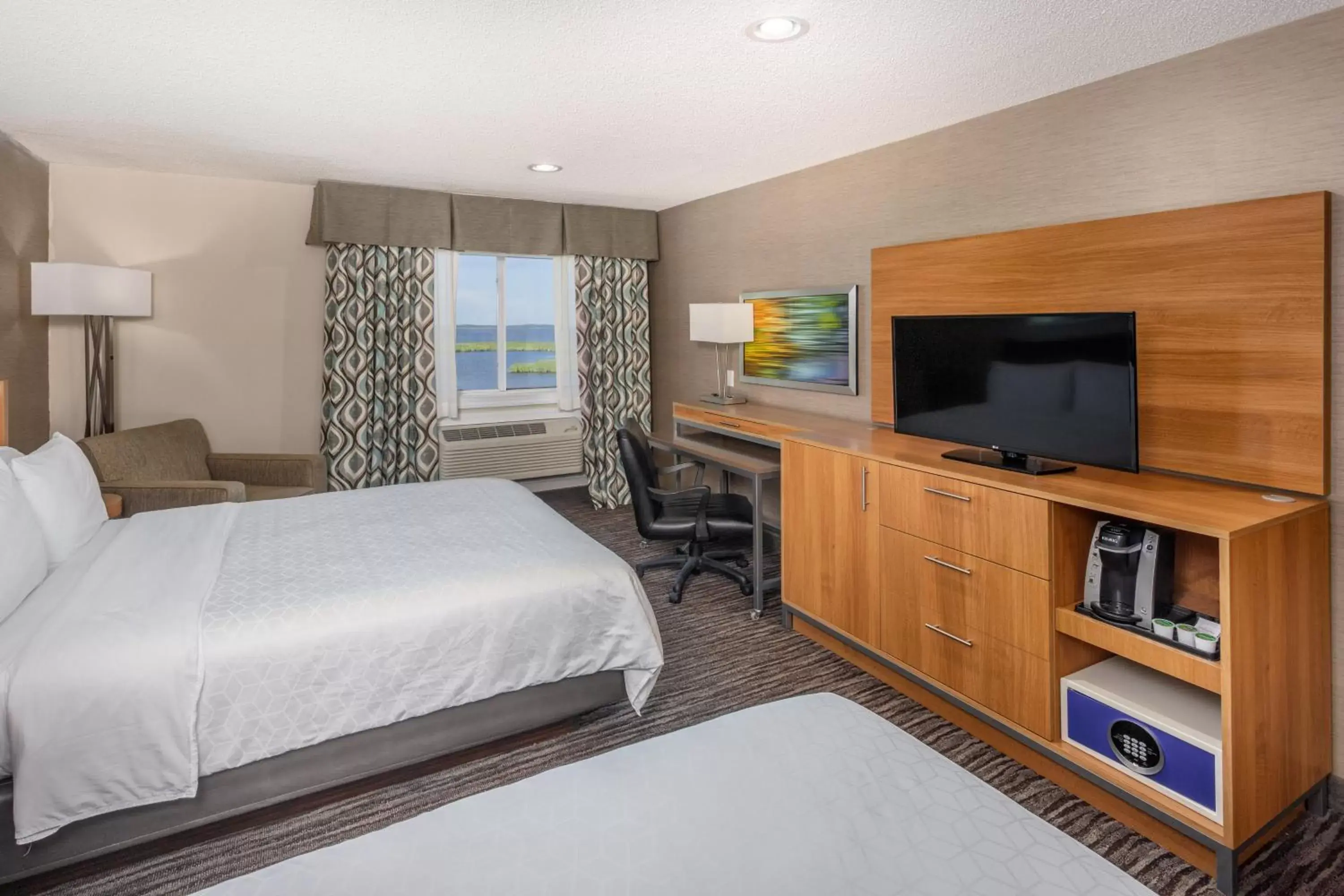 Photo of the whole room in Holiday Inn Express Annapolis East-Kent Island, an IHG Hotel