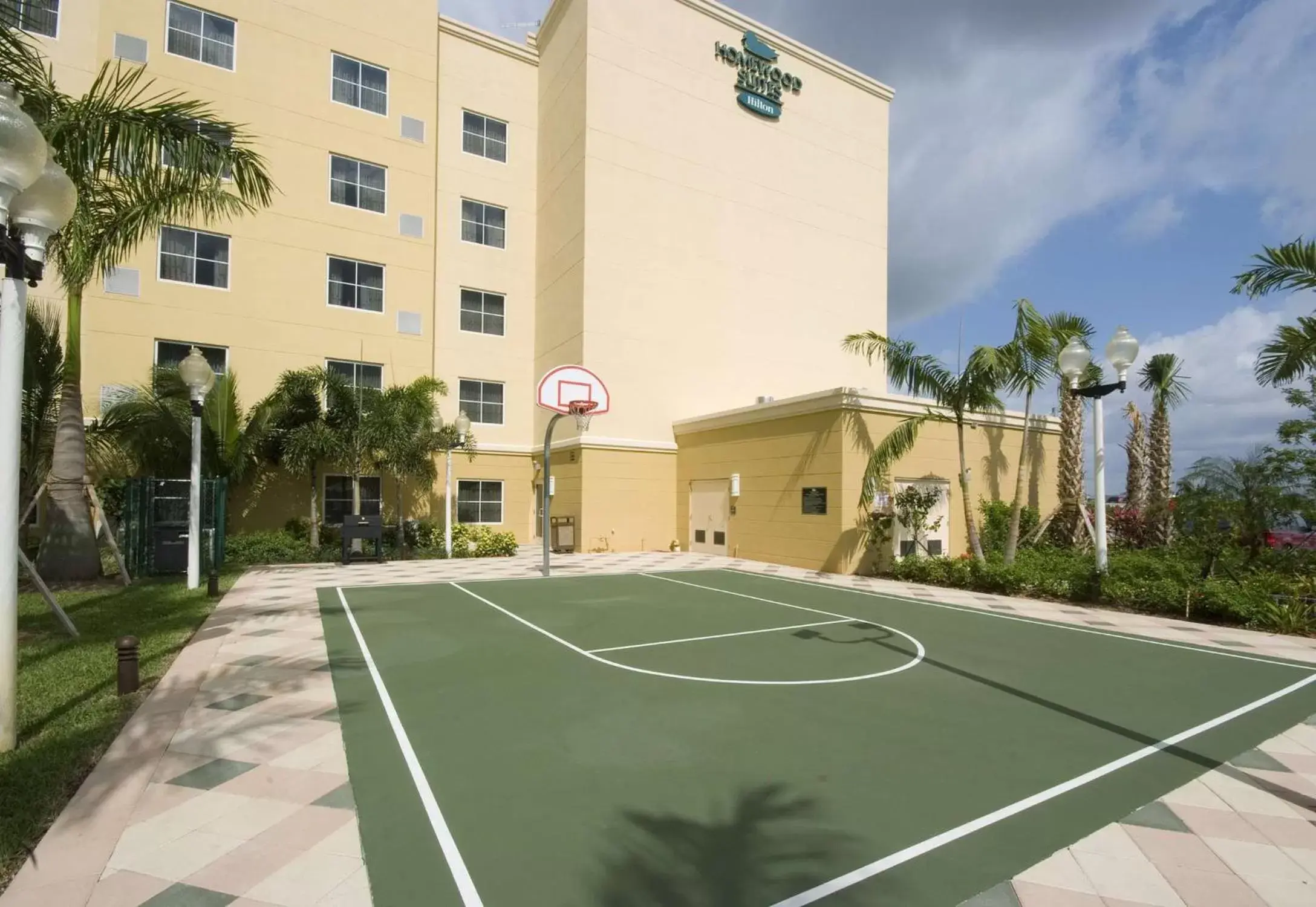 Sports, Property Building in Homewood Suites by Hilton Miami - Airport West