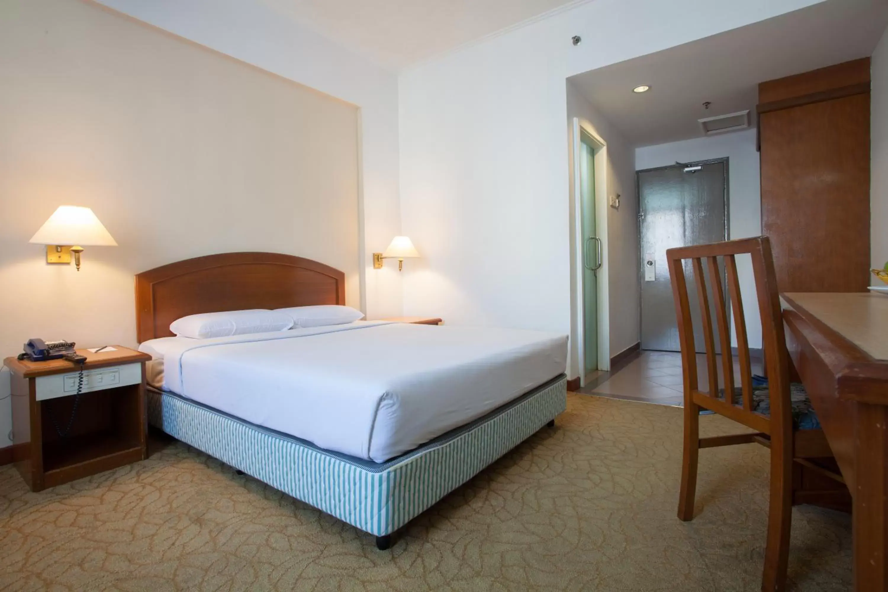 Photo of the whole room, Bed in Hotel Seri Malaysia Kuala Terengganu
