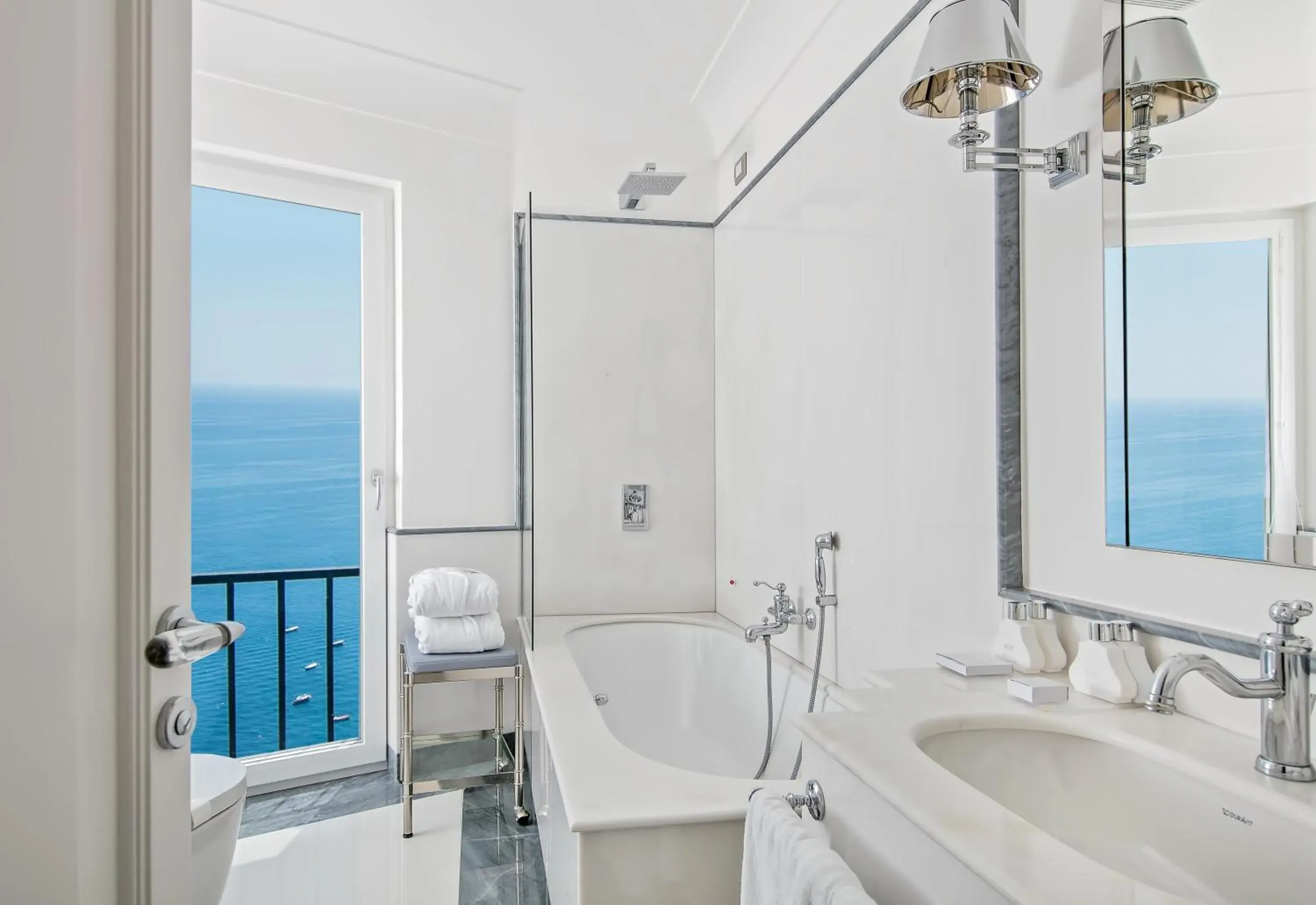 Day, Bathroom in Hotel Villa Franca