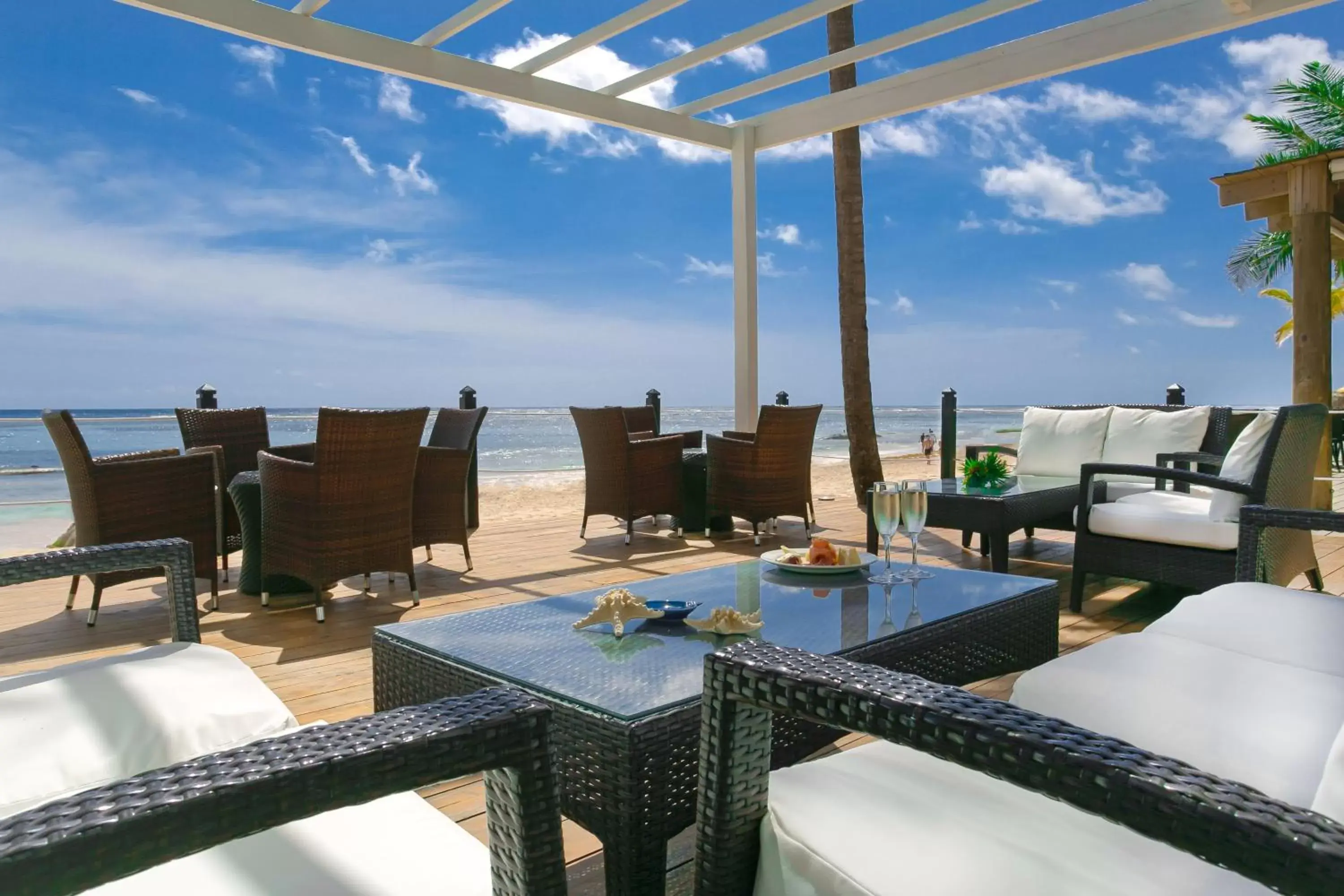 Restaurant/Places to Eat in Ocean Blue & Sand Beach Resort - All Inclusive