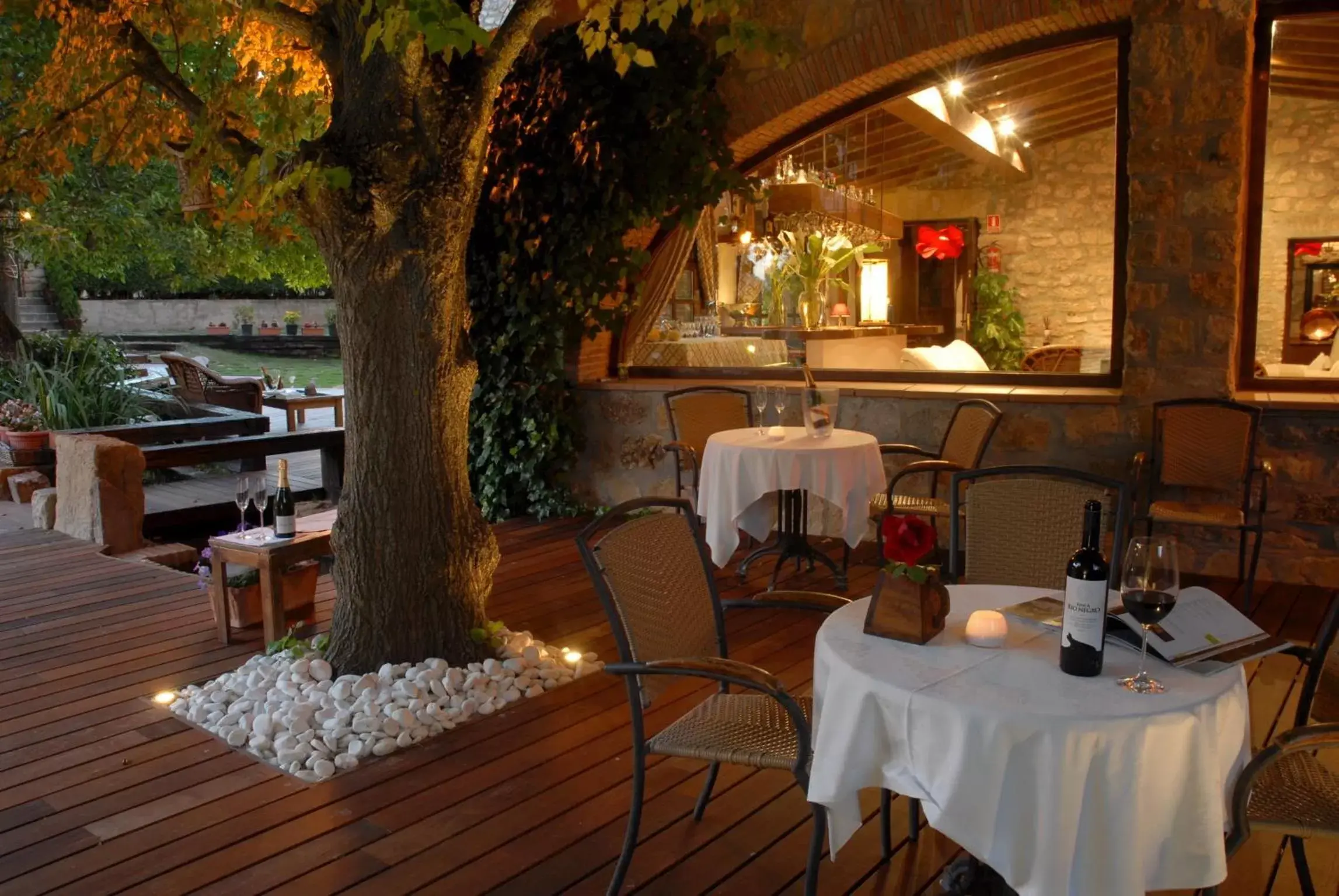 Garden, Restaurant/Places to Eat in Molino de Alcuneza Relais & Châteaux